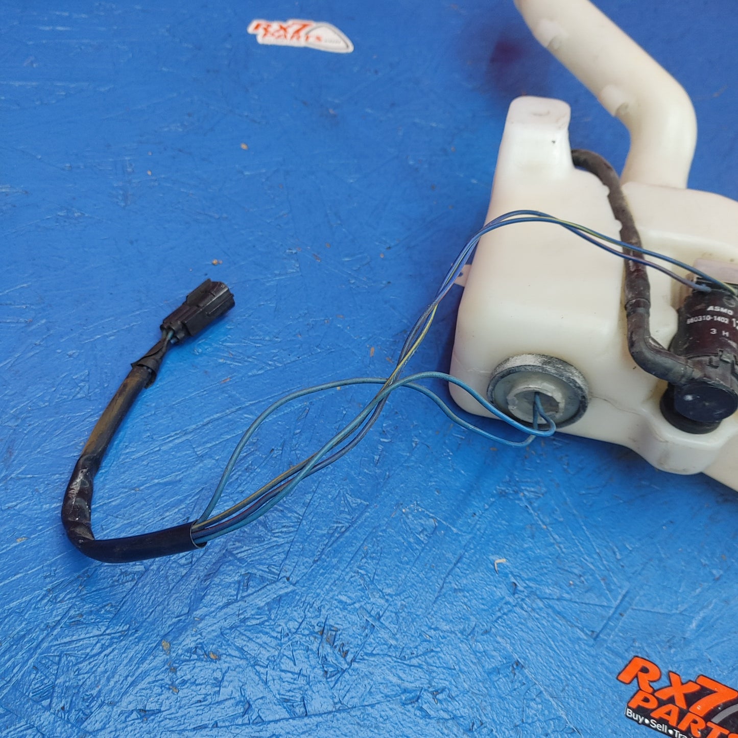 LHD, RHD Windshield Wiper Washer Fluid Reservoir FB01 RX7 FC FC3S 86 - 91 Mazda S9B2/2