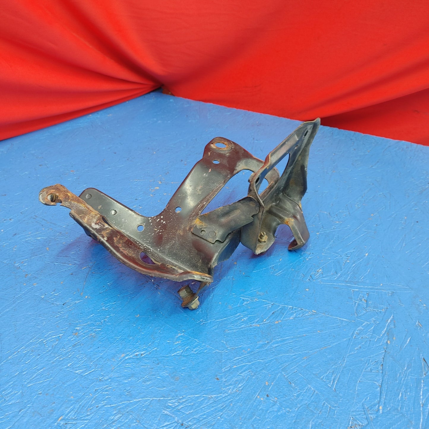 Left Headlight Bracket RX7 FD FD3S 93 - 02 Mazda S7B30/25