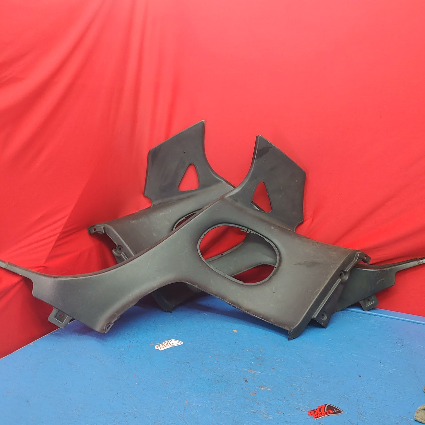 LHD, RHD Black Pair Of Rear Quarter Plastics Rear Seat Bins Cut Trimmed See Photos FD01 68 560 RX7 FD FD3S 93 - 02 Mazda s4b0209