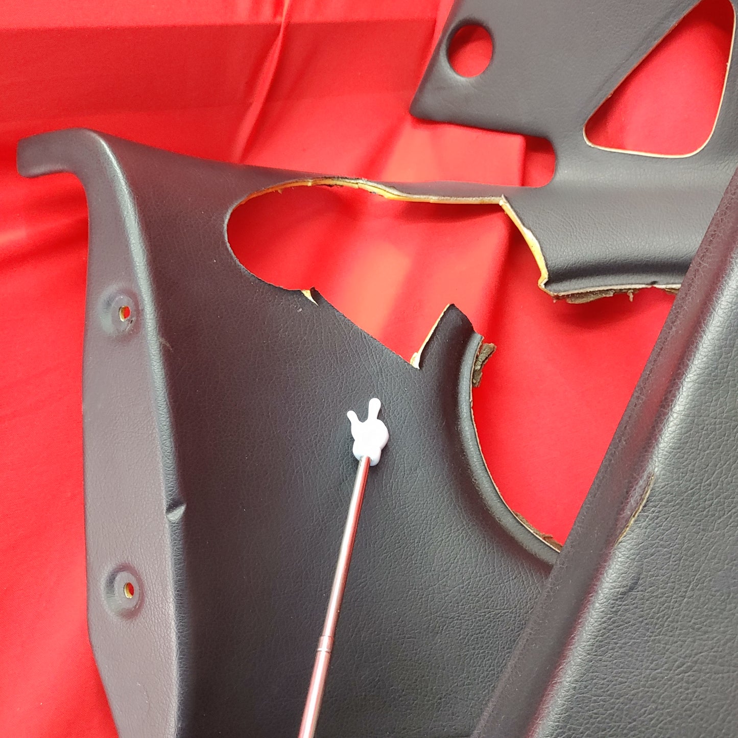 LHD, RHD Black Rear Seat Quarter Plastics Pair Not For Bins Major Cuts RH F100-68-531 LH F100-68-561 RX7 FD FD3S 93 - 02 Mazda S4b0218