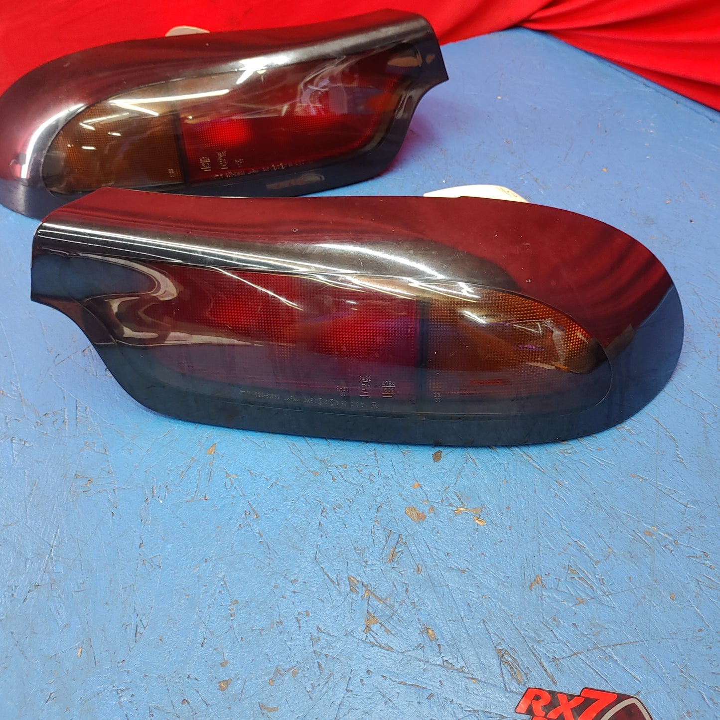 LHD, RHD Pair Tail Lights Oem Okay condition needs buffed RX7 FD FD3S 93 - 95 Mazda S4B0/248