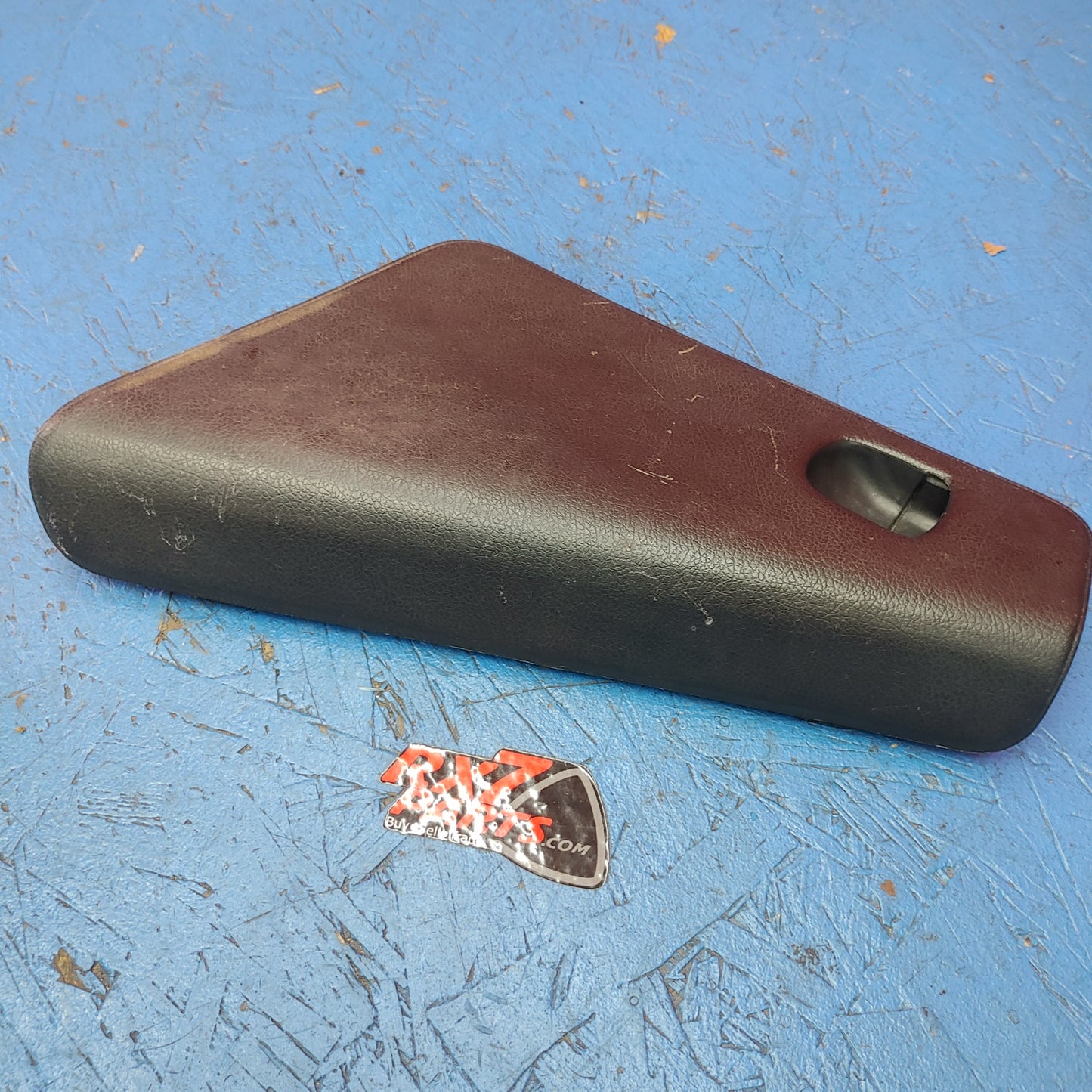 RHD Right Side Rear Hatch Jack Cover FD01 68 8T0 RH RX7 FD FD3S 93 - 02 Mazda S8B39/23