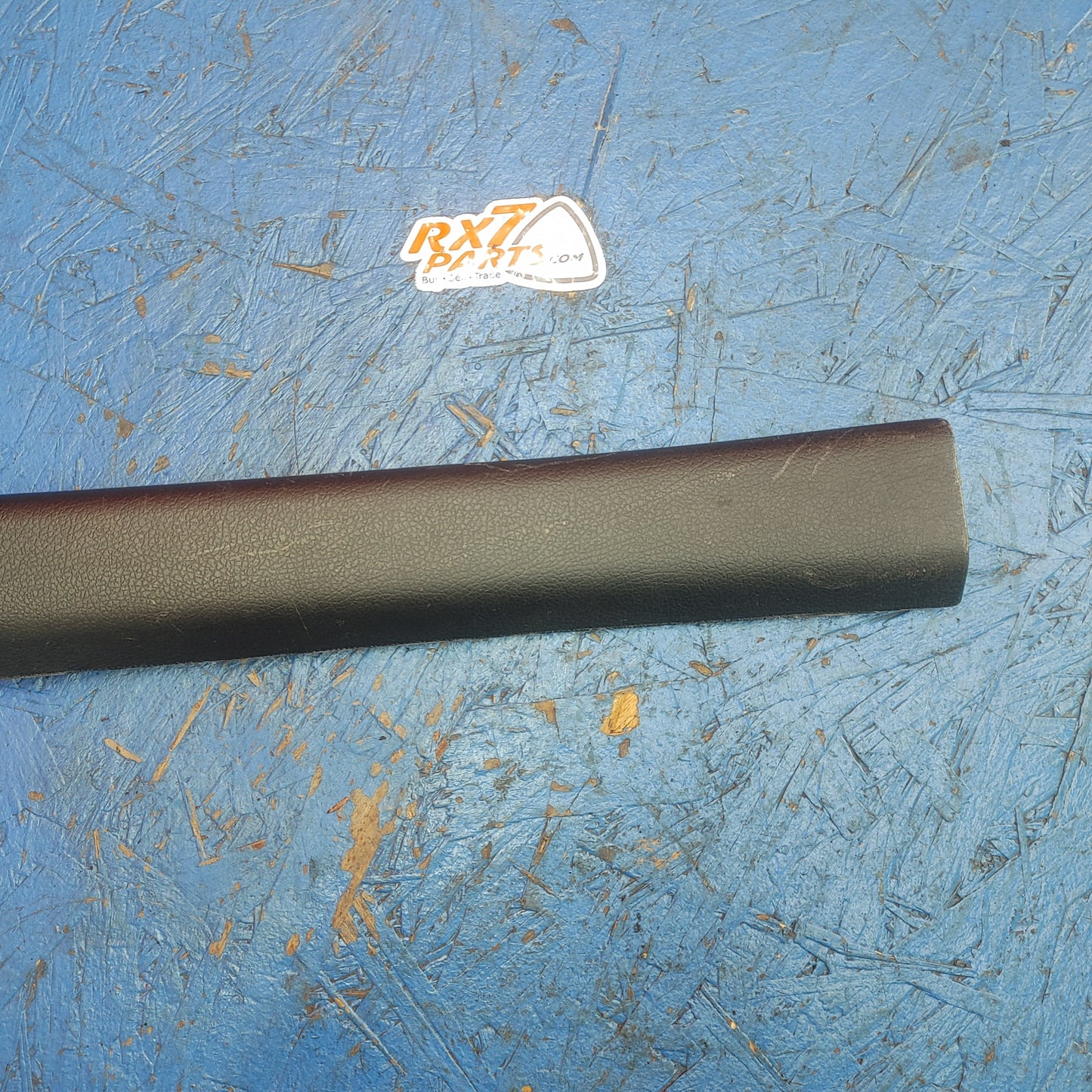 LHD, RHD Rear Hatch Liftgate Trunk Center Garnish FD01-68-931 RX7 FD FD3S 93 - 02 Mazda S4B0/270