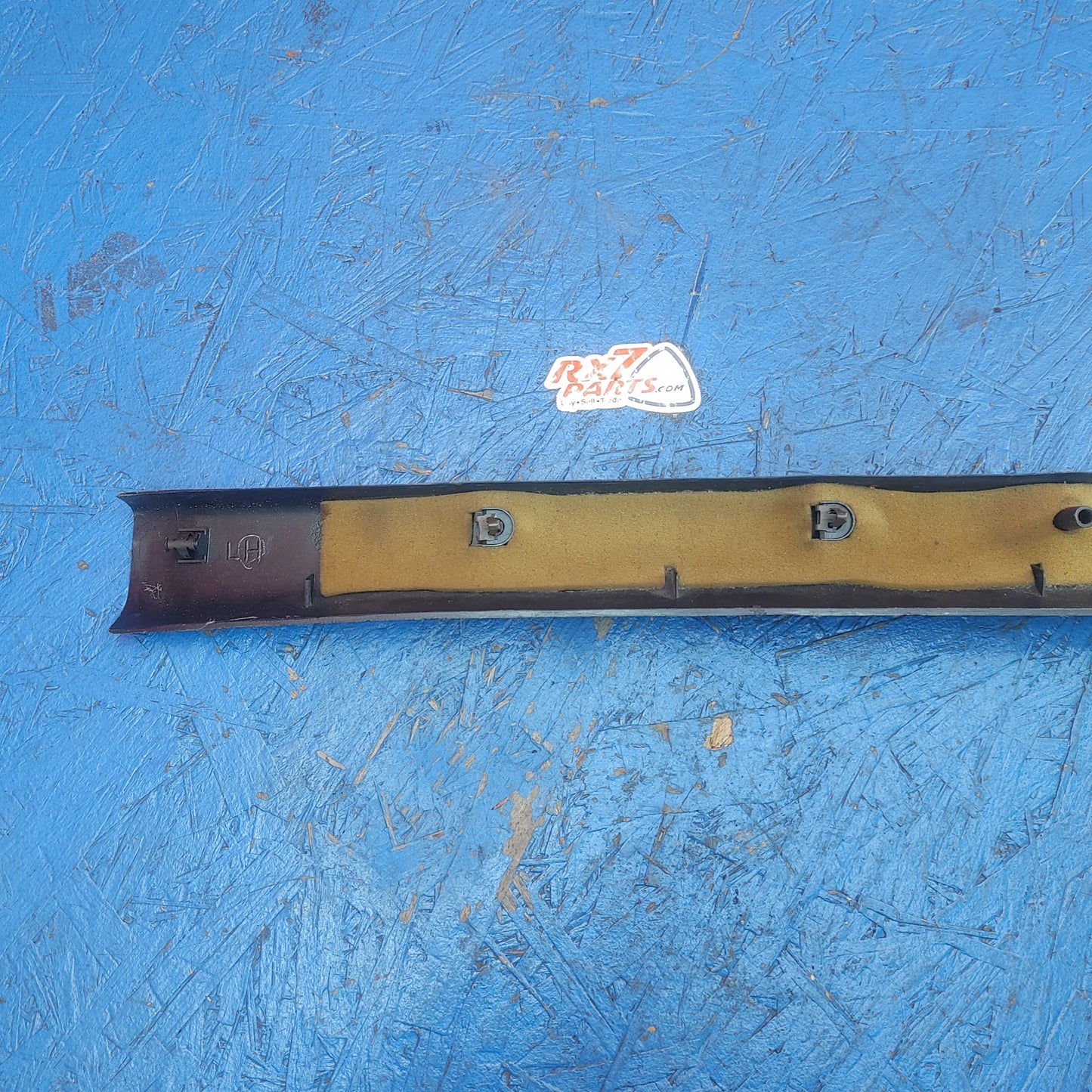LHD, RHD Rear Hatch Liftgate Trunk Center Garnish FD01-68-931 RX7 FD FD3S 93 - 02 Mazda S4B0/270