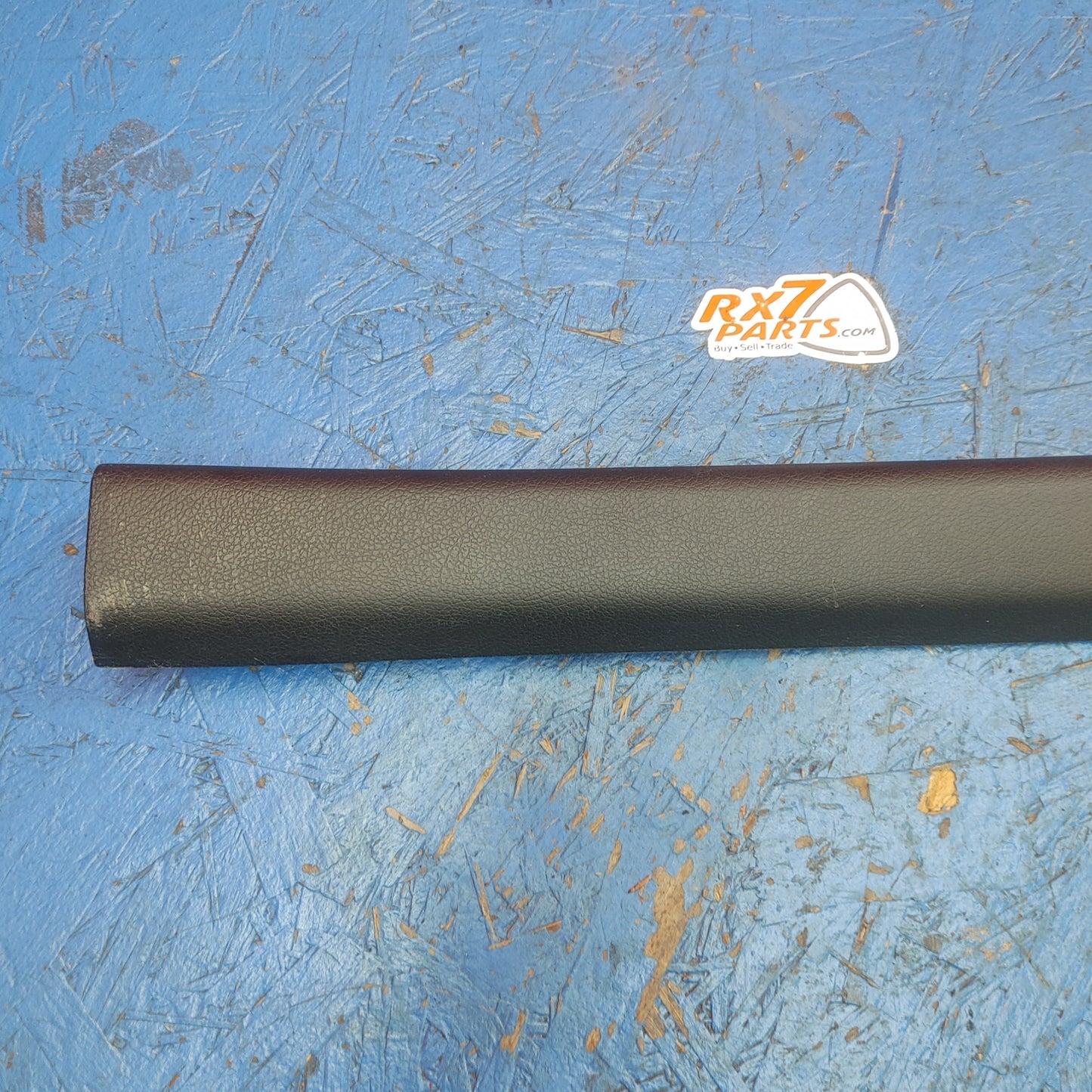 LHD, RHD Rear Hatch Liftgate Trunk Center Garnish FD01-68-931 RX7 FD FD3S 93 - 02 Mazda S4B0/272