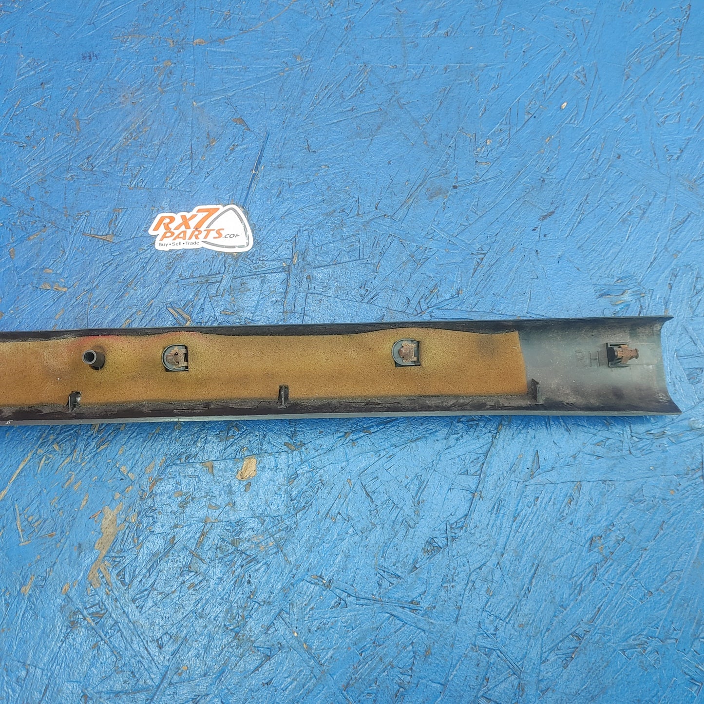 LHD, RHD Rear Hatch Liftgate Trunk Center Garnish FD01-68-931 RX7 FD FD3S 93 - 02 Mazda S4B0/272