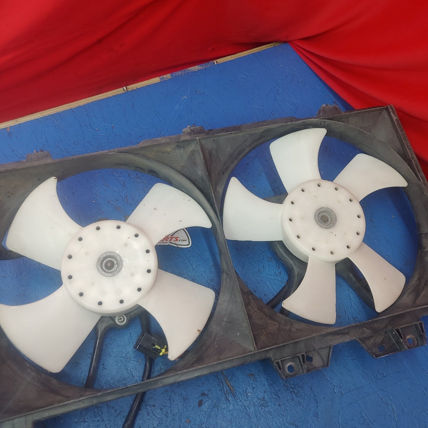 LHD, RHD Dual Electric Radiator Fan Assembly RX7 FD FD3S 93 - 95 Mazda S4B0/247