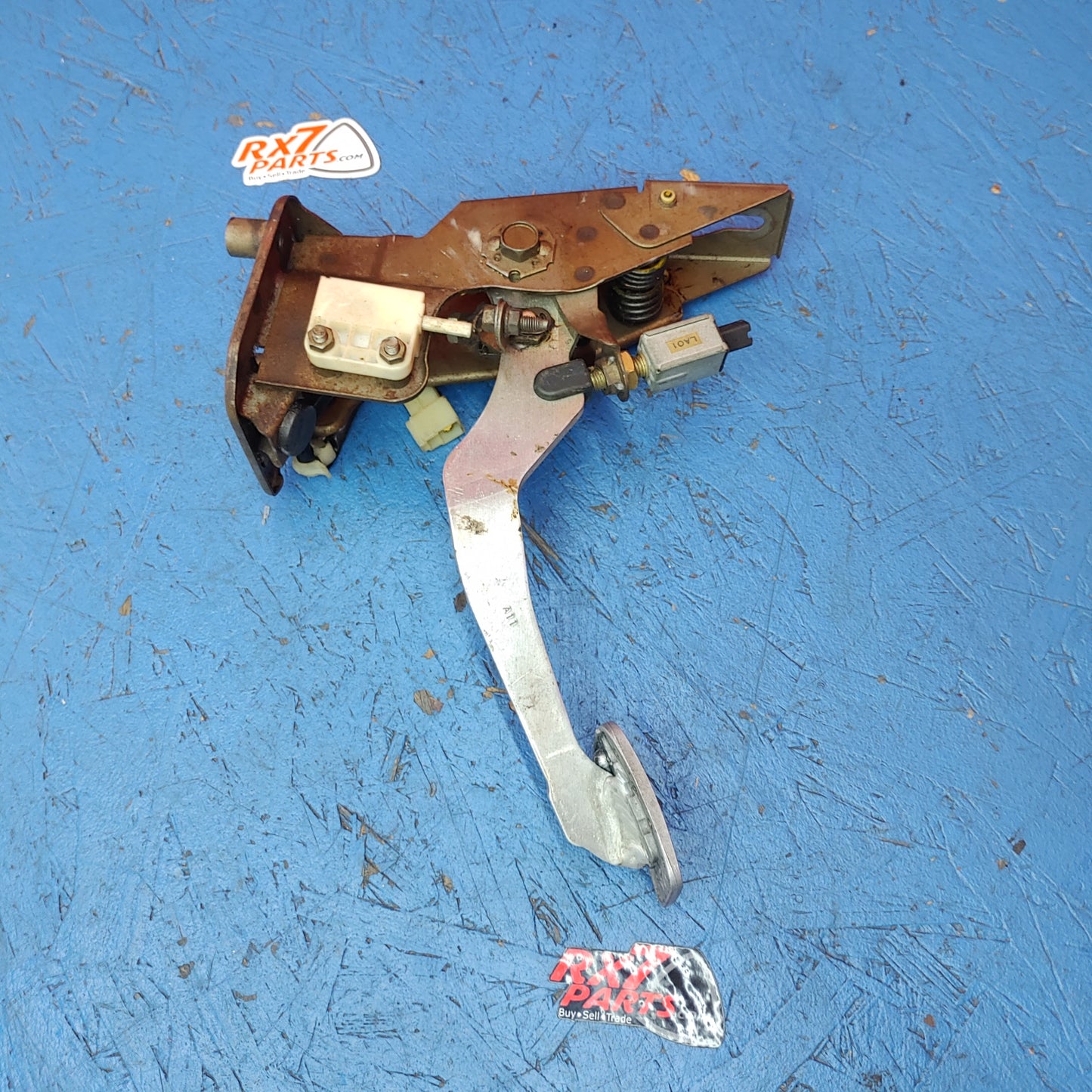LHD Clutch Pedal Assembly Nla Item With Push Rod FD01-41-30XA RX7 FD FD3S 93 - 95 Mazda S12B15/16