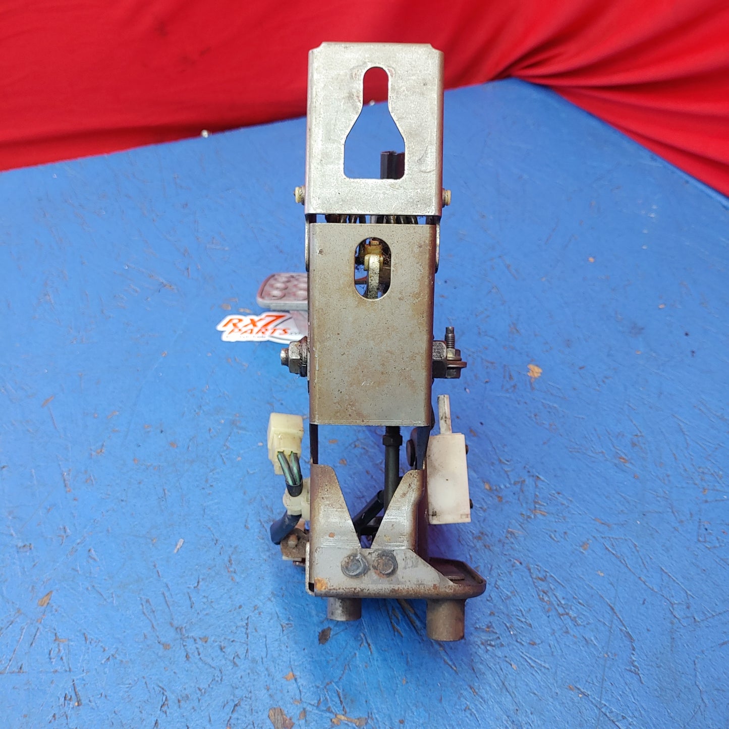 LHD Clutch Pedal Assembly Nla Item With Push Rod FD01-41-30XA RX7 FD FD3S 93 - 95 Mazda S12B15/16