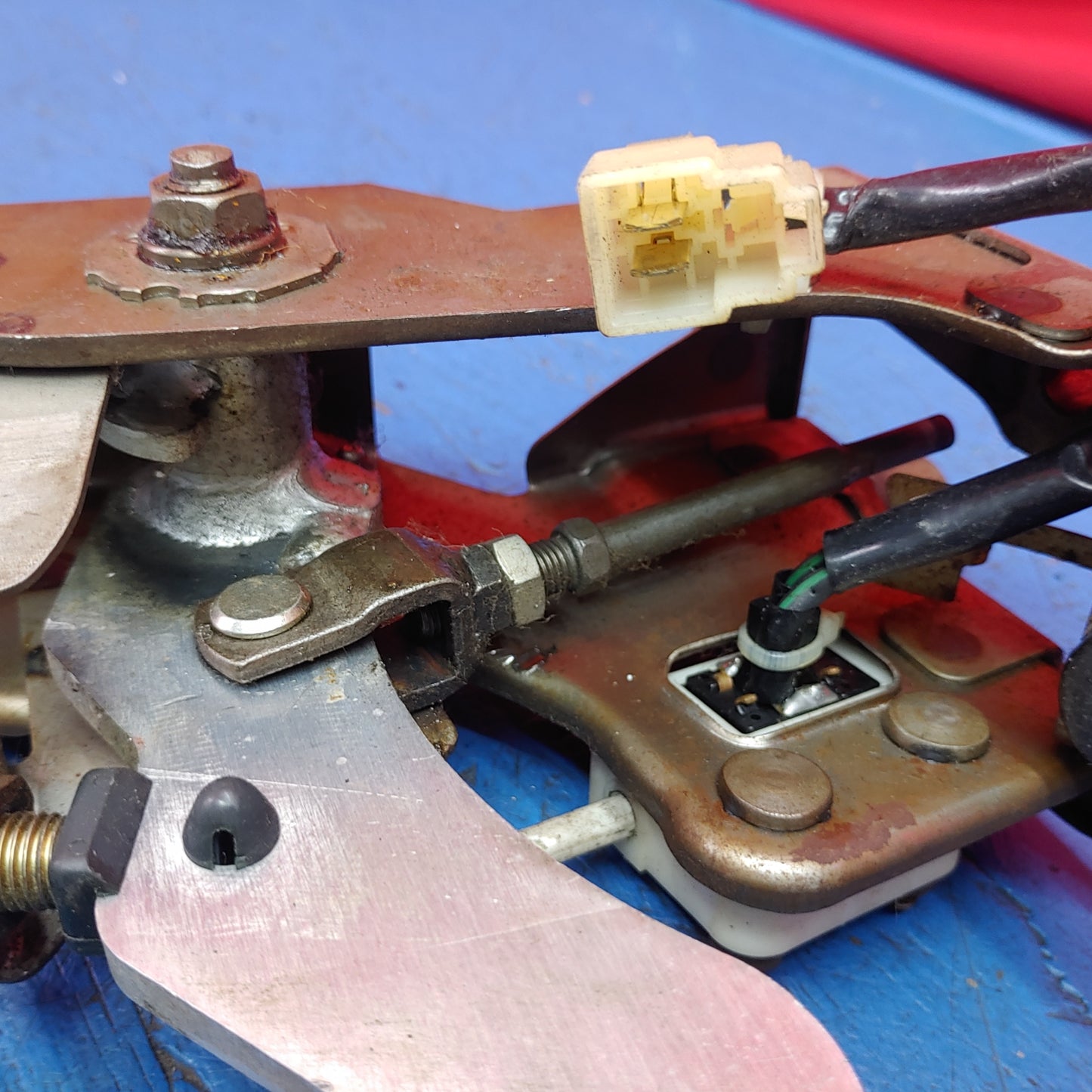 LHD Clutch Pedal Assembly Nla Item With Push Rod FD01-41-30XA RX7 FD FD3S 93 - 95 Mazda S12B15/16