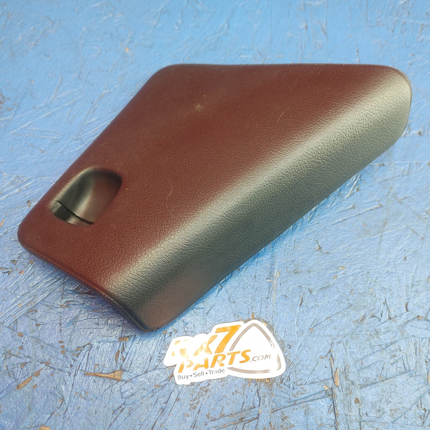 LHD, RHD Rear Hatch Jack Cover Pair FD01-68-8T0 FD01-68-8V0 RX7 FD FD3S 93 - 02 Mazda S12B17/3