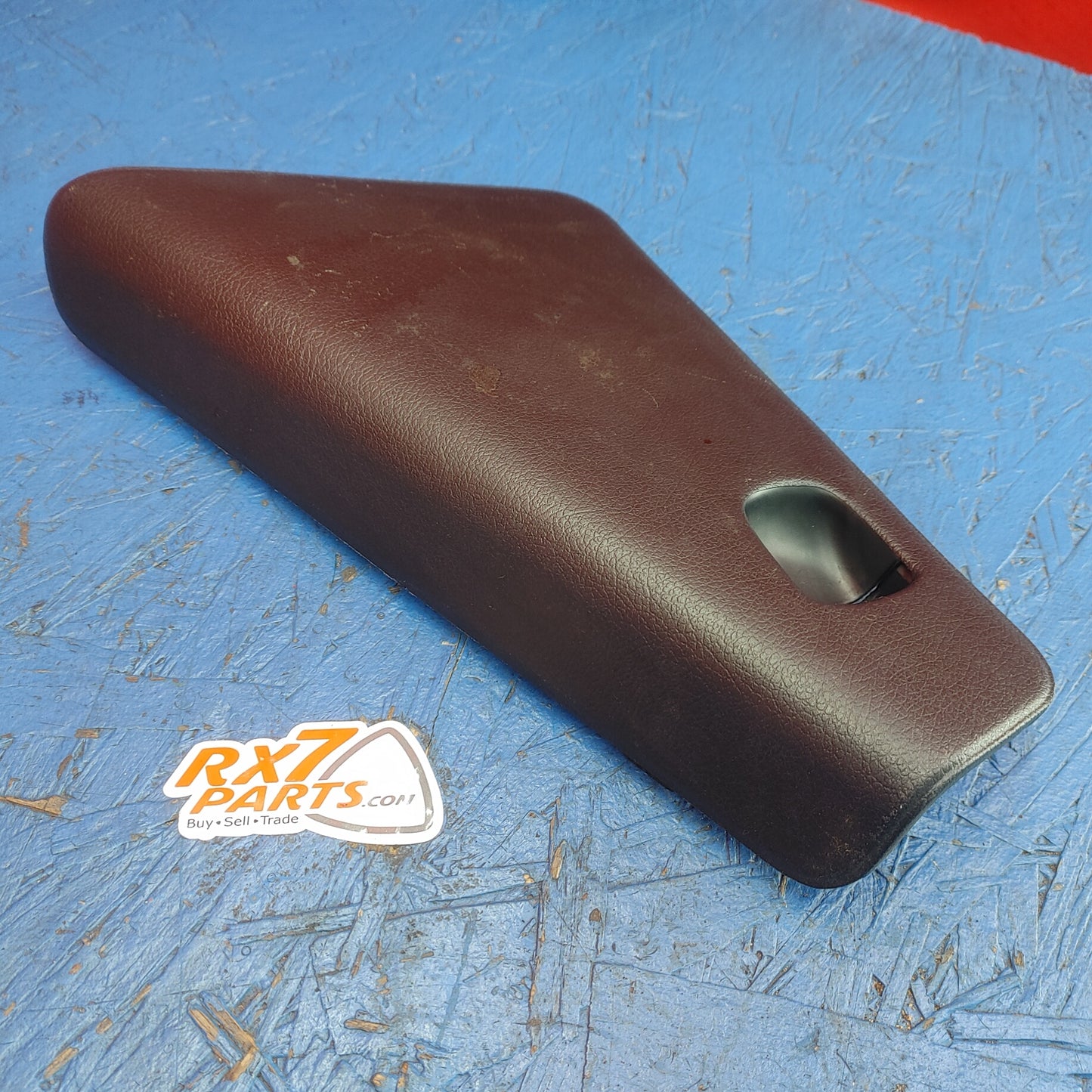 LHD, RHD Rear Hatch Jack Cover Pair FD01-68-8T0 FD01-68-8V0 RX7 FD FD3S 93 - 02 Mazda S12B17/3