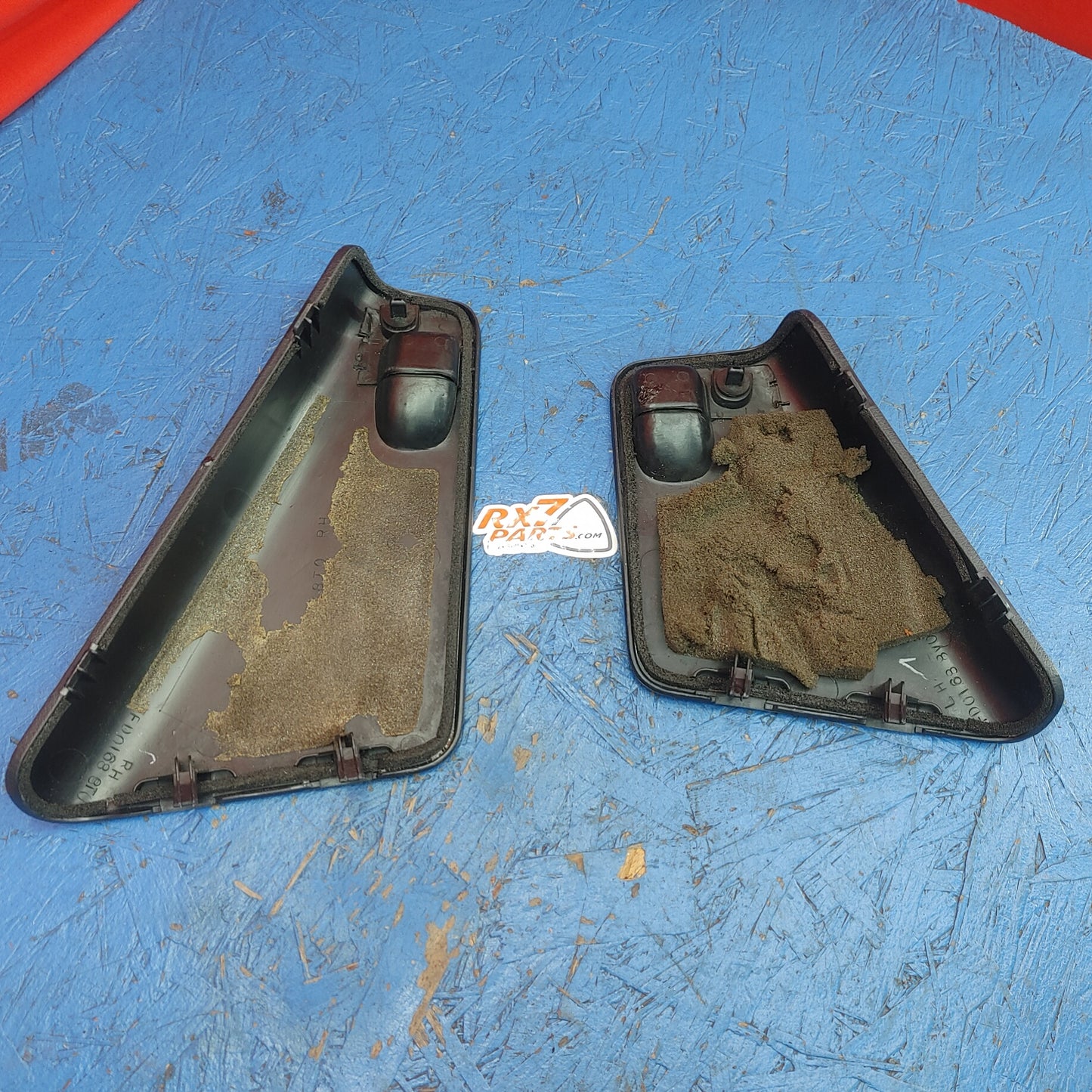 LHD, RHD Rear Hatch Jack Cover Pair FD01-68-8T0 FD01-68-8V0 RX7 FD FD3S 93 - 02 Mazda S12B17/3