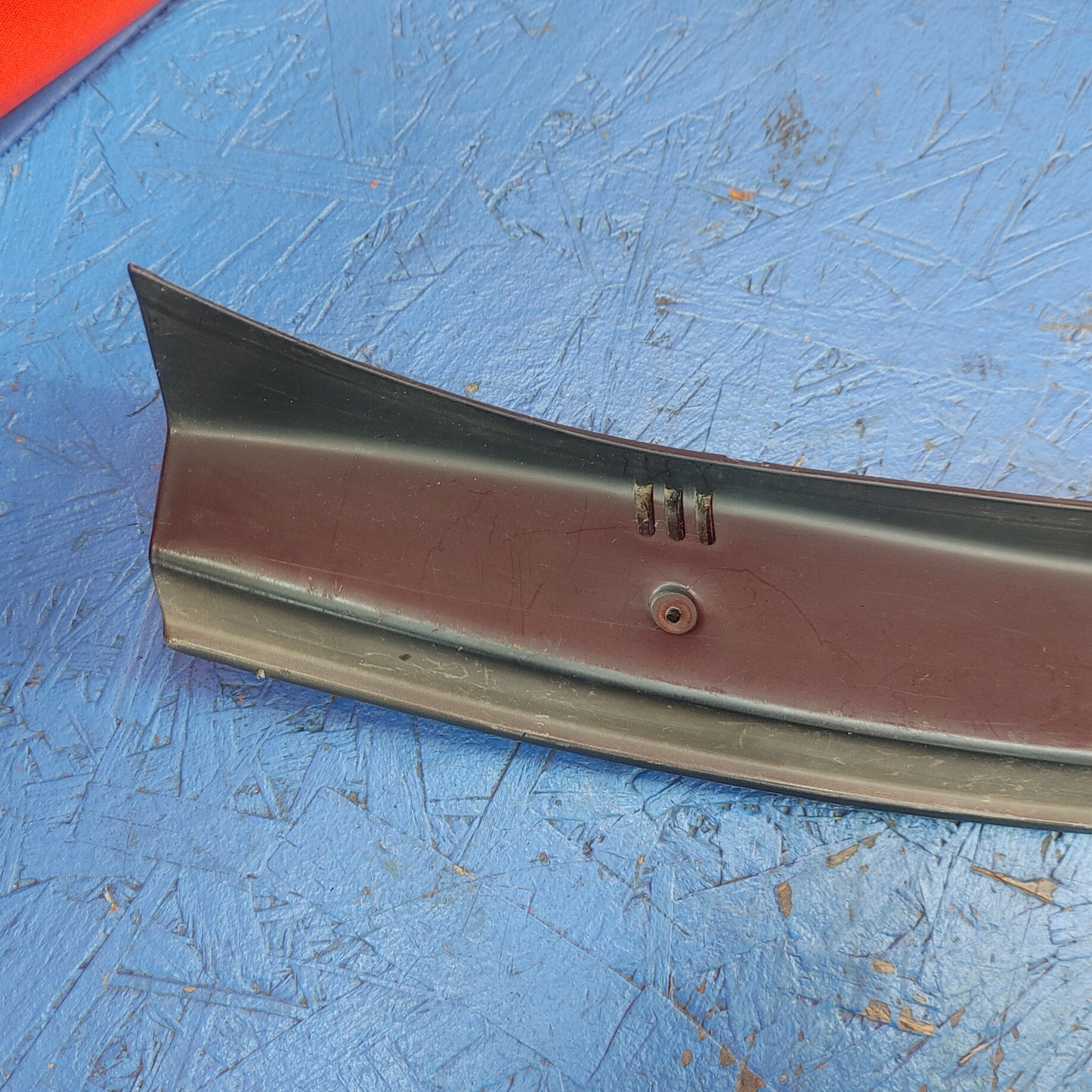 LHD, RHD Rear Center Light Trim FD01-51-58Y RX7 FD FD3S 93 - 02 Mazda S12B17/5