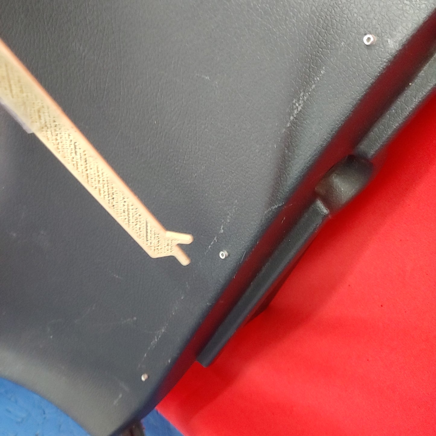 LHD, RHD Rear Quarter Plastic Rear Seat Bins Damaged See Photos FD01-68-560 RX7 FD FD3S 93 - 02 Mazda S4B0/202