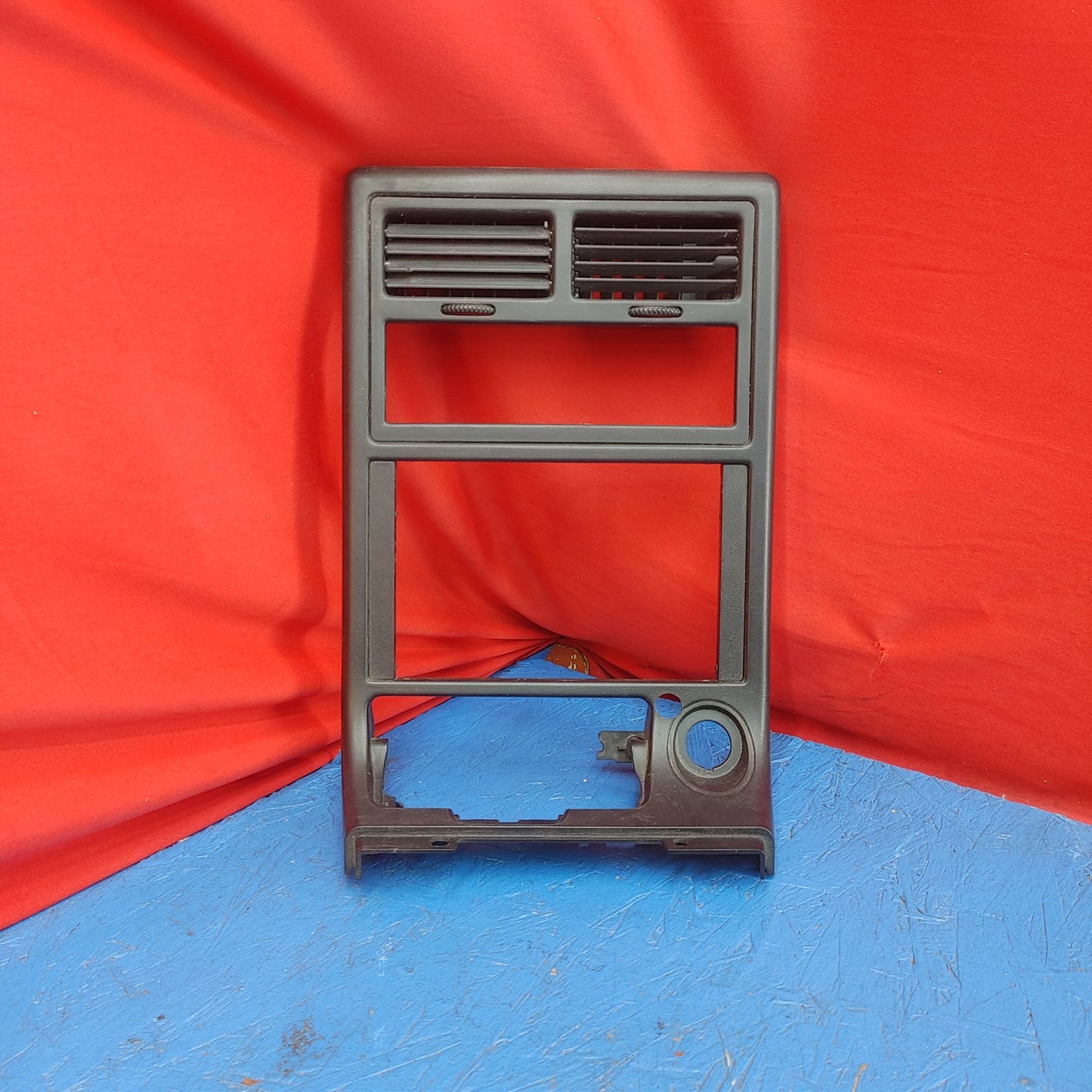 LHD, RHD Radio Stereo Surround Bezel With Center Air Louver Dash Vent Radio Trim RX7 FC FC3S 86 - 91 Mazda S12B5/7