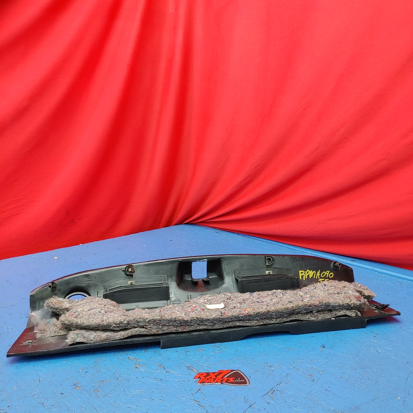 LHD, RHD Rear Hatch Center Trunk Garnish FD01-68-89X RX7 FD FD3S 93 - 02 Mazda S4B0/196