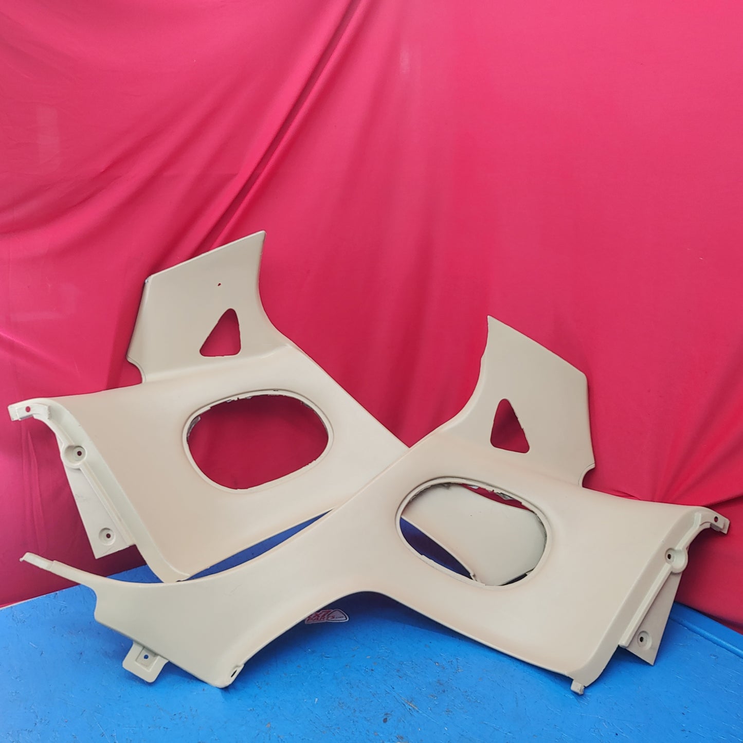 LHD, RHD Tan Pair Of Rear Quarter Plastics Rear Seat Bins FD01 68 560 RX7 FD FD3S 93 - 02 Mazda S4B0213