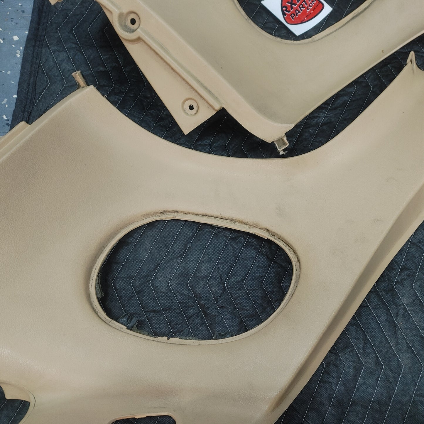 LHD, RHD Tan Pair Of Rear Quarter Plastics Rear Seat Bins FD0168530 RX7 FD FD3S 93 - 02 Mazda S4B0/220