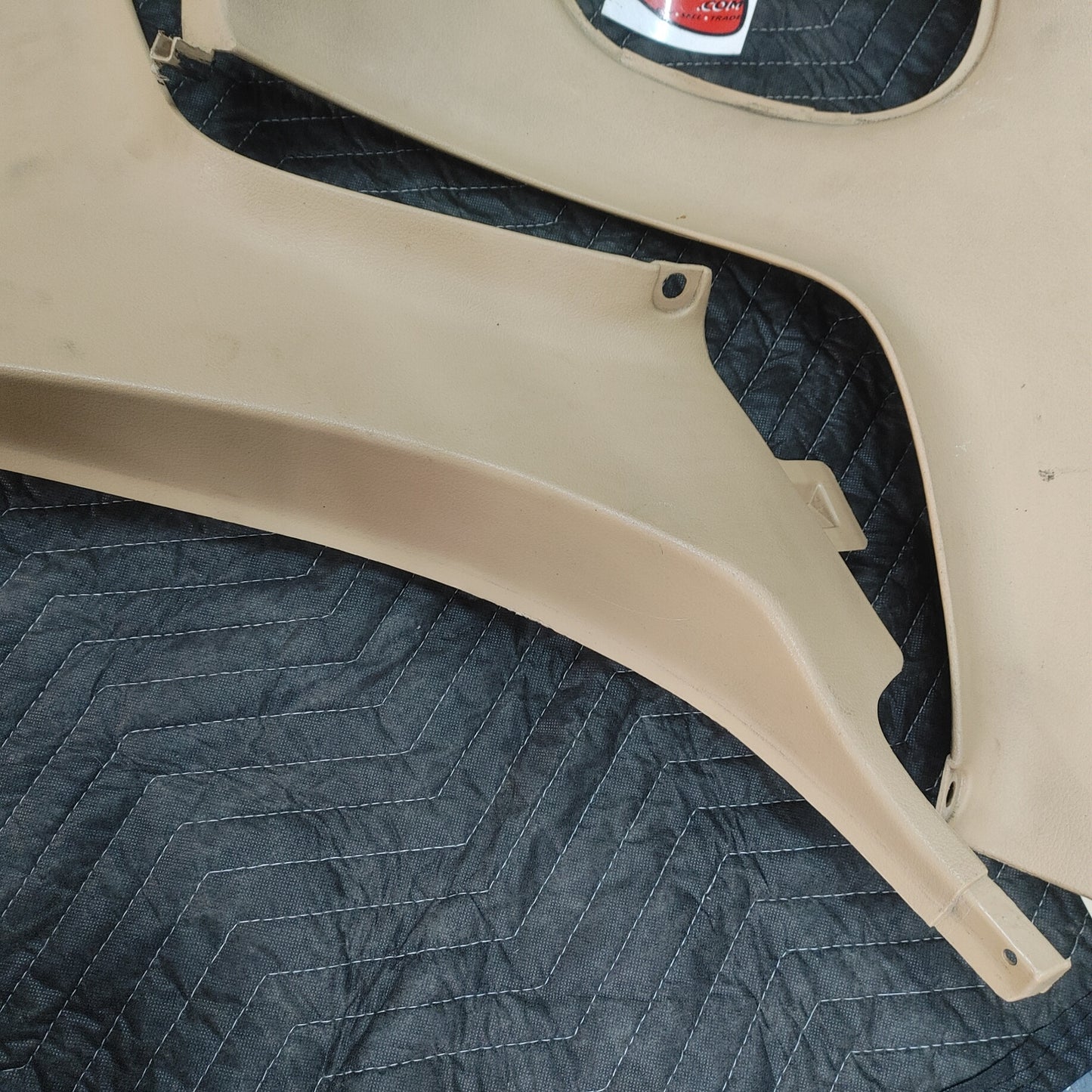 LHD, RHD Tan Pair Of Rear Quarter Plastics Rear Seat Bins FD0168530 RX7 FD FD3S 93 - 02 Mazda S4B0/220