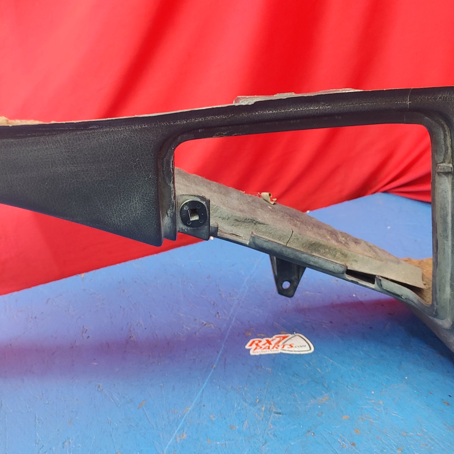 LHD, RHD Rear Strut Cover Trim Plastic RX7 FD FD3S 93 - 02 Mazda S4B0/236b
