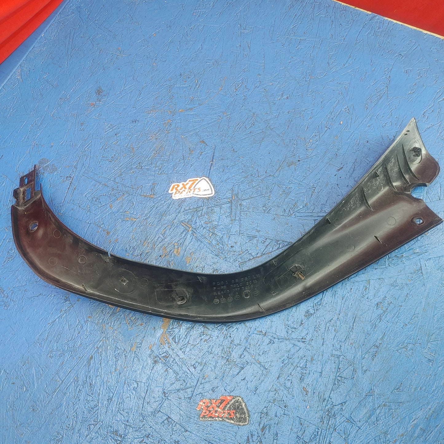 RHD Hatch Right Side Plastic Trim Piece FD01 68 951 RX7 FD FD3S 93 - 02 Mazda S4B0/267