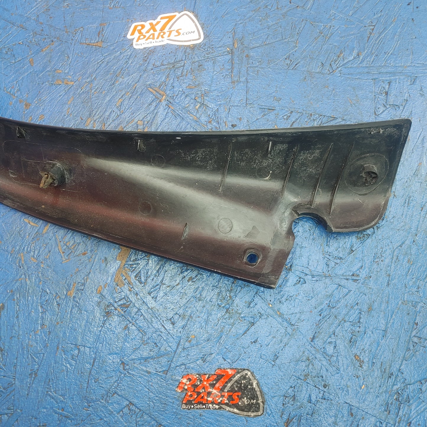 RHD Hatch Right Side Plastic Trim Piece FD01 68 951 RX7 FD FD3S 93 - 02 Mazda S4B0/267