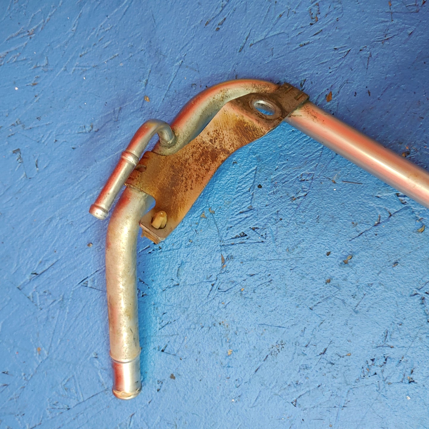 Engine Coolant Bypass Thermostat Water Pump Pipe Is300 SXE10 01 - 05 Lexus S4B30/20