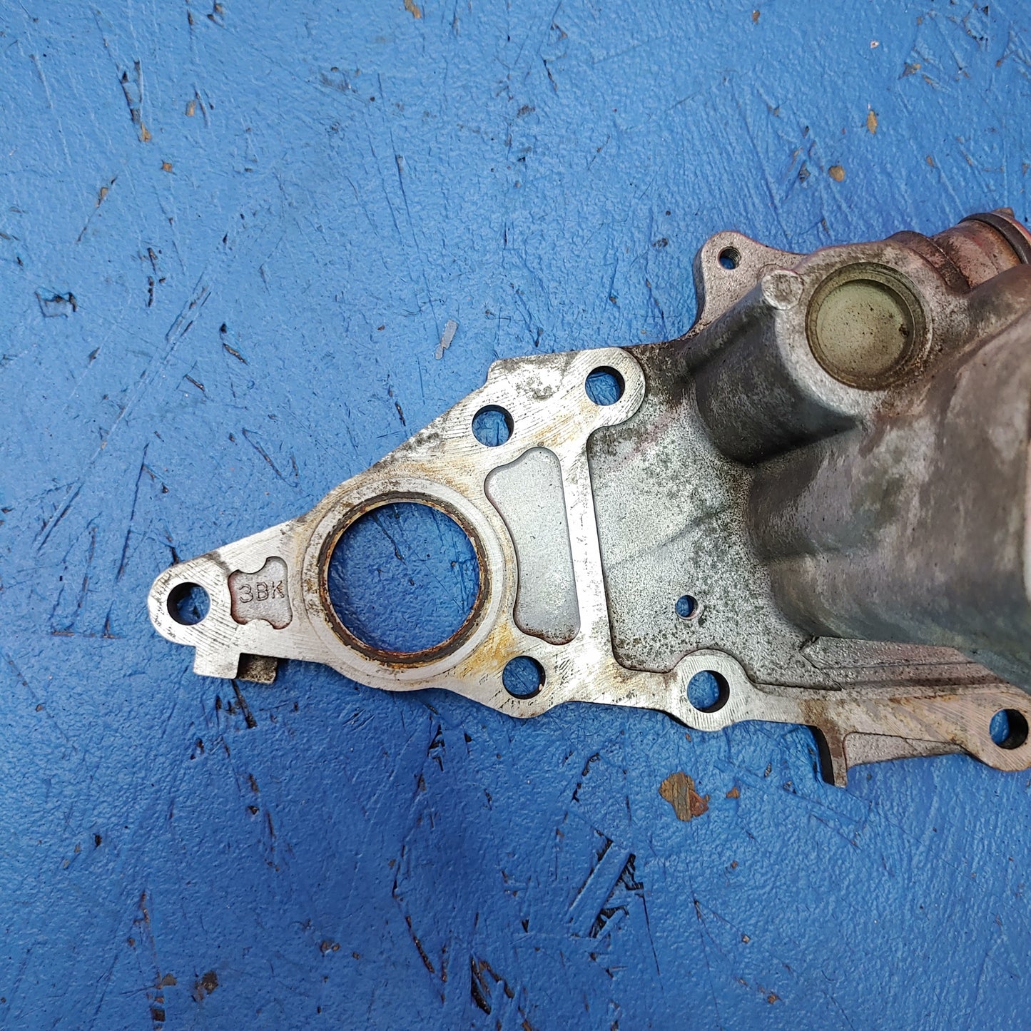 Water Pump Housing Is300 SXE10 01 - 05 Lexus S4B30/22
