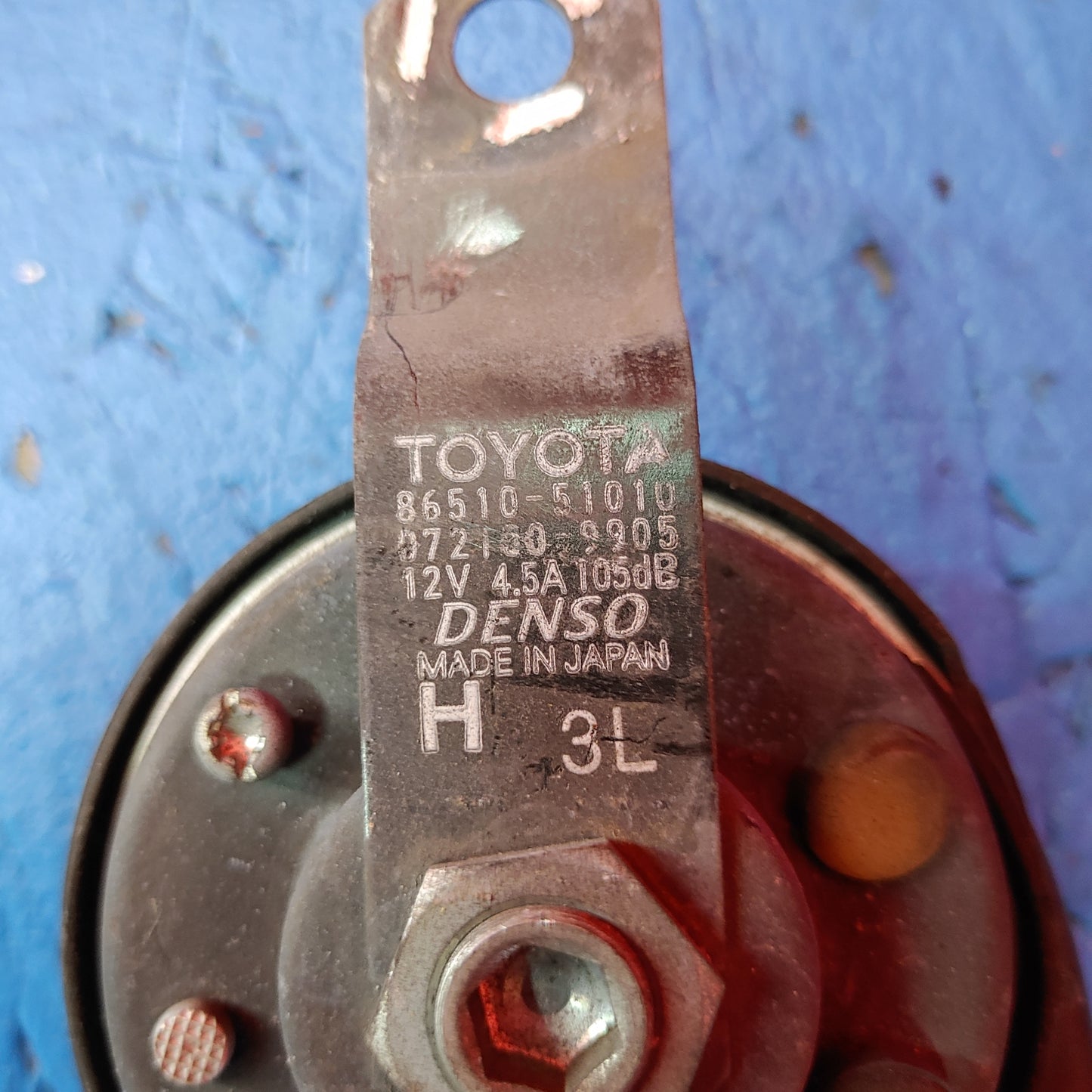 Denso High Pitched Horn Assembly with Bracket 86510-51010 Is300 SXE10 01 - 05 Lexus S4B30/26