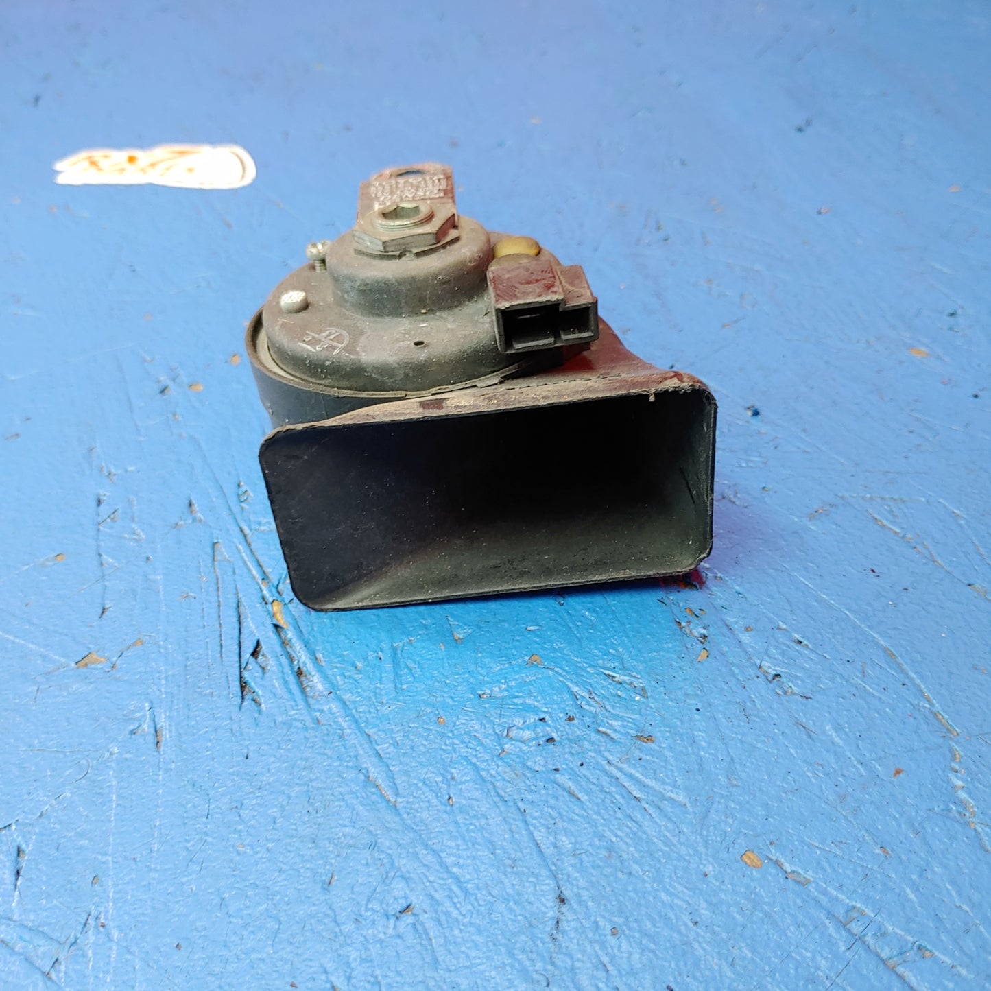 Denso High Pitched Horn Assembly with Bracket 86510-51010 Is300 SXE10 01 - 05 Lexus S4B30/26