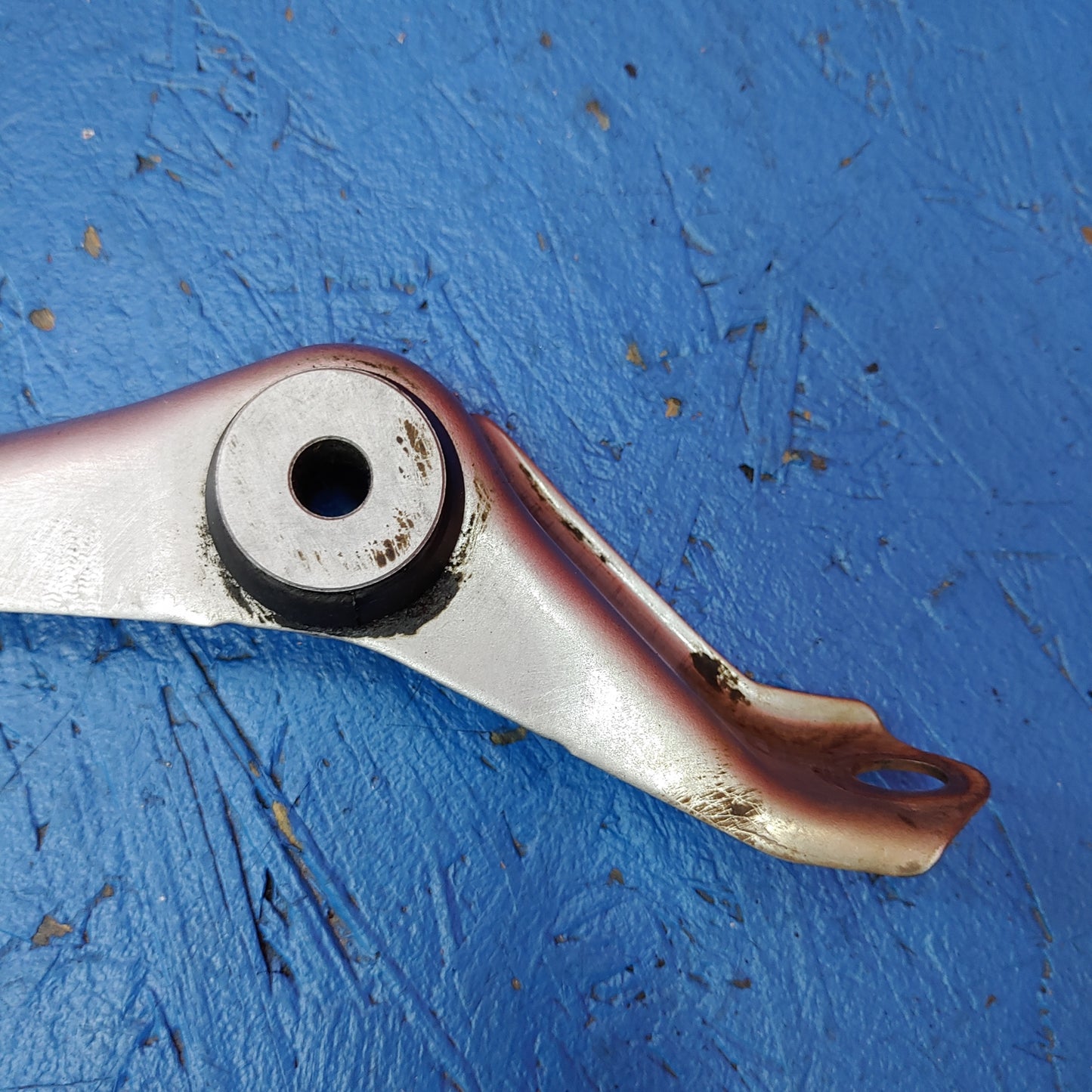 Exhaust Transmission to Manifold Bracket Is300 SXE10 01 - 05 Lexus S4B30/30
