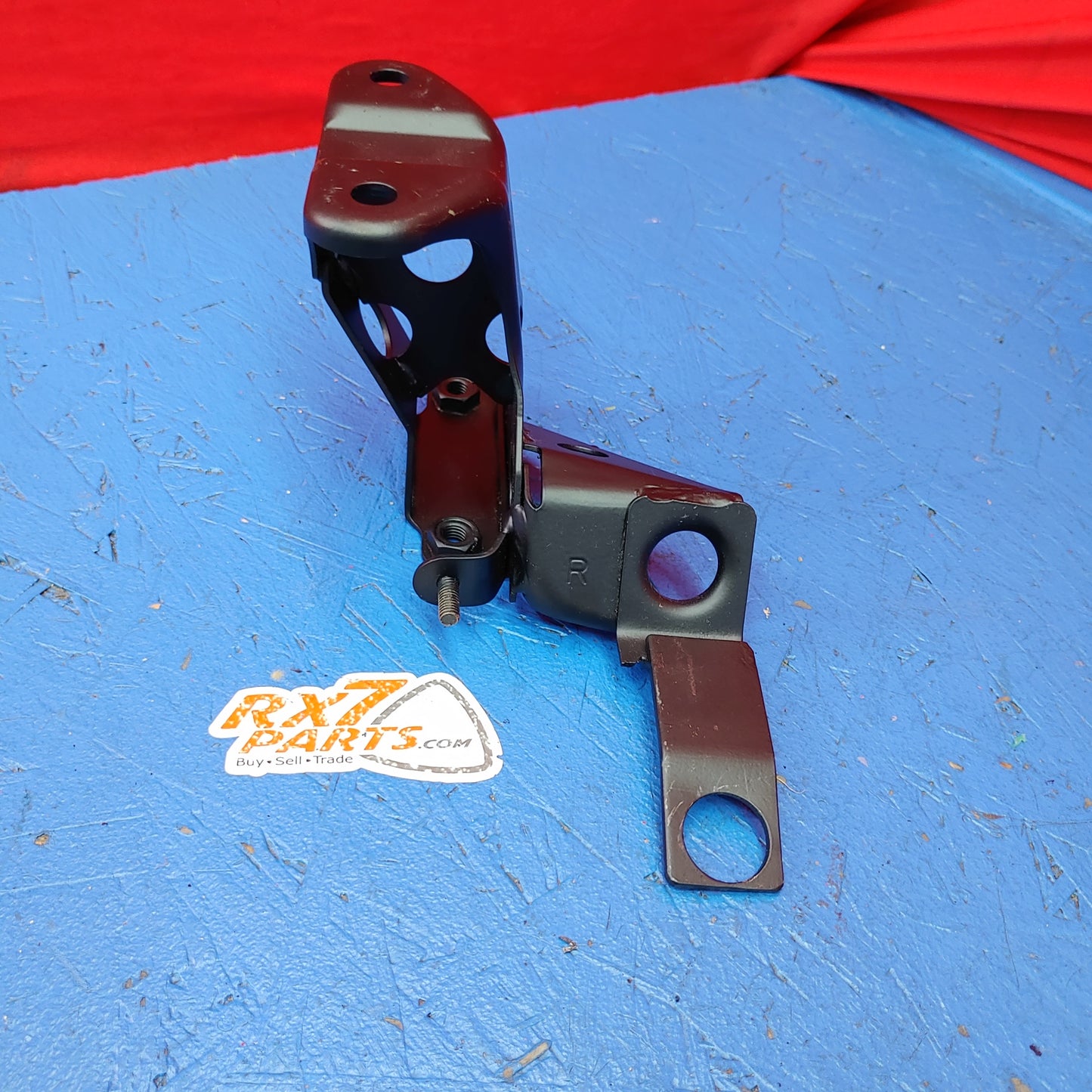 LHD, RHD Right Front Stabilizer Sway Bar Mount RX7 FD FD3S 93 - 02 Mazda S4B35/11