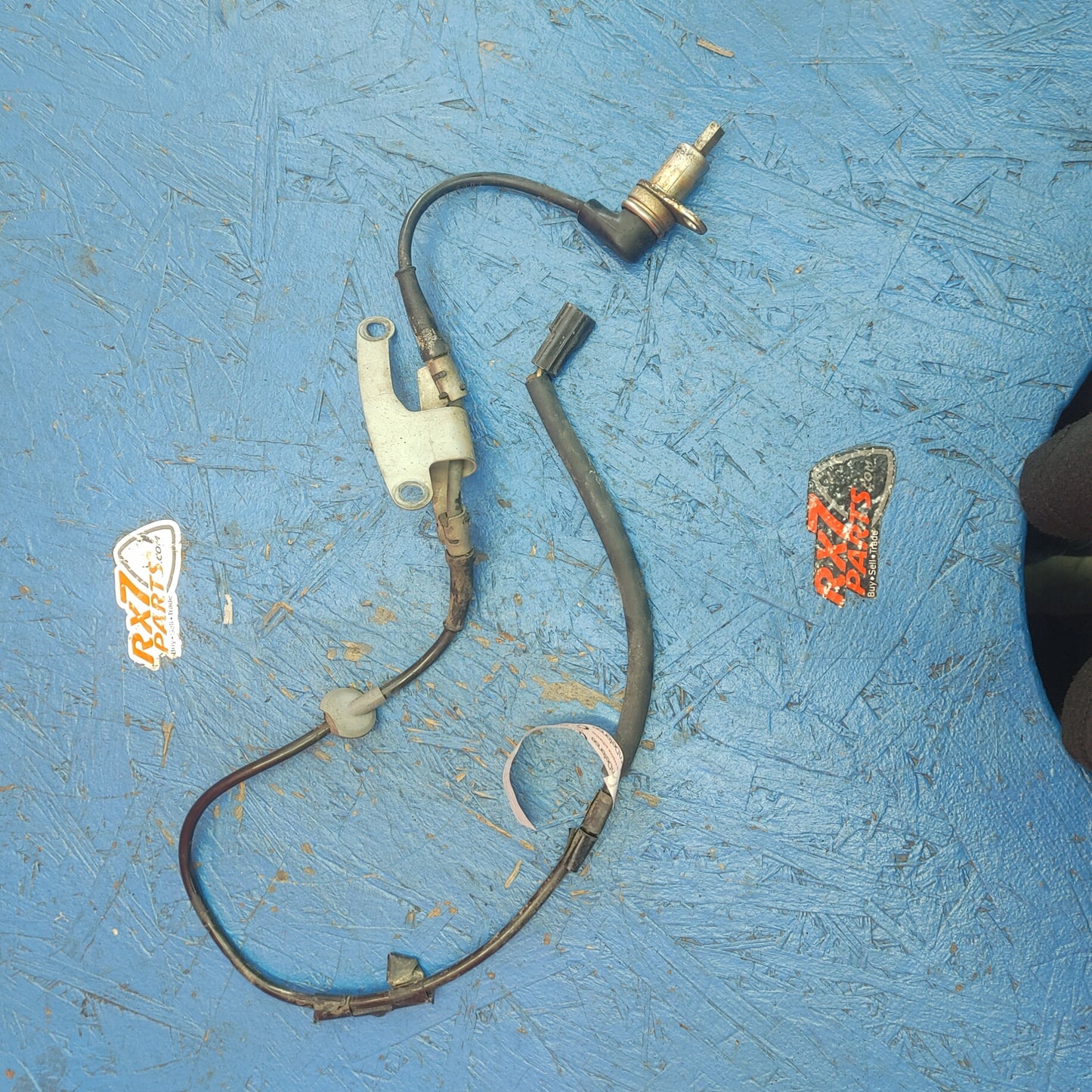 LHD, RHD Front Left ABS Sensor Speed Sensor FD05 43 73X RX7 FD FD3S 93 - 02 Mazda S5B39/13