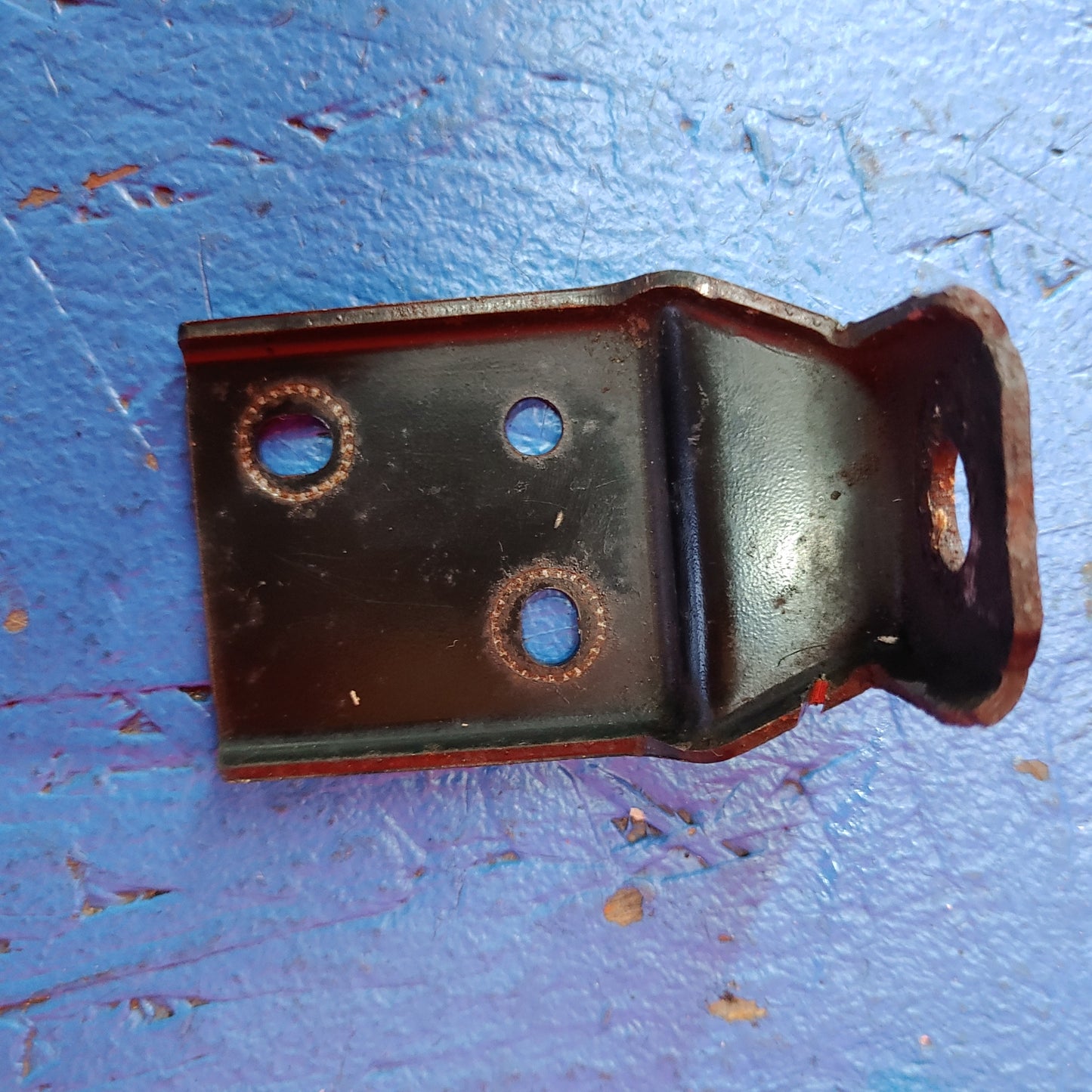 LHD, RHD Center Taillight Garnish Bracket Set of 4 RX7 FD FD3S 93 - 02 Mazda S6B32/16