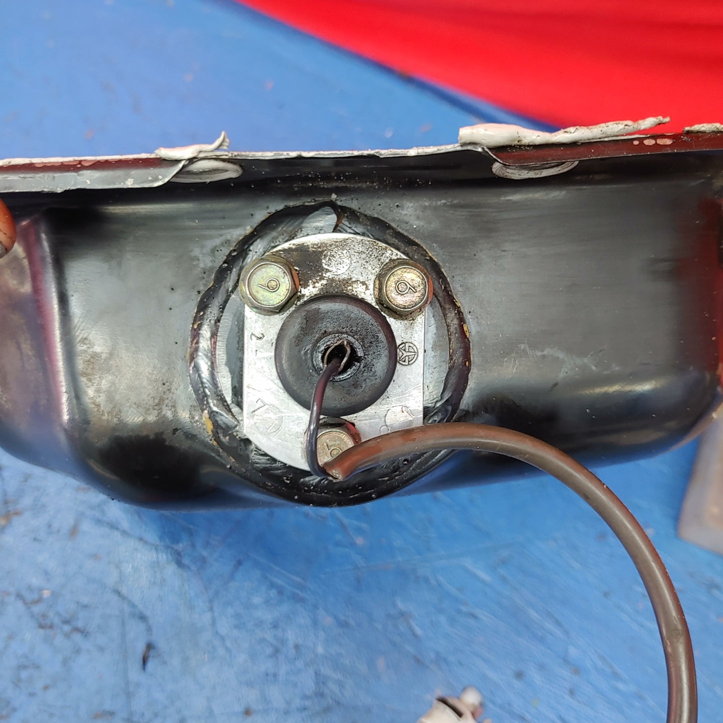 DENTED USED Oem Oil Pan W Sensor RX7 FD FD3S 93 - 02 Mazda S7B41/1
