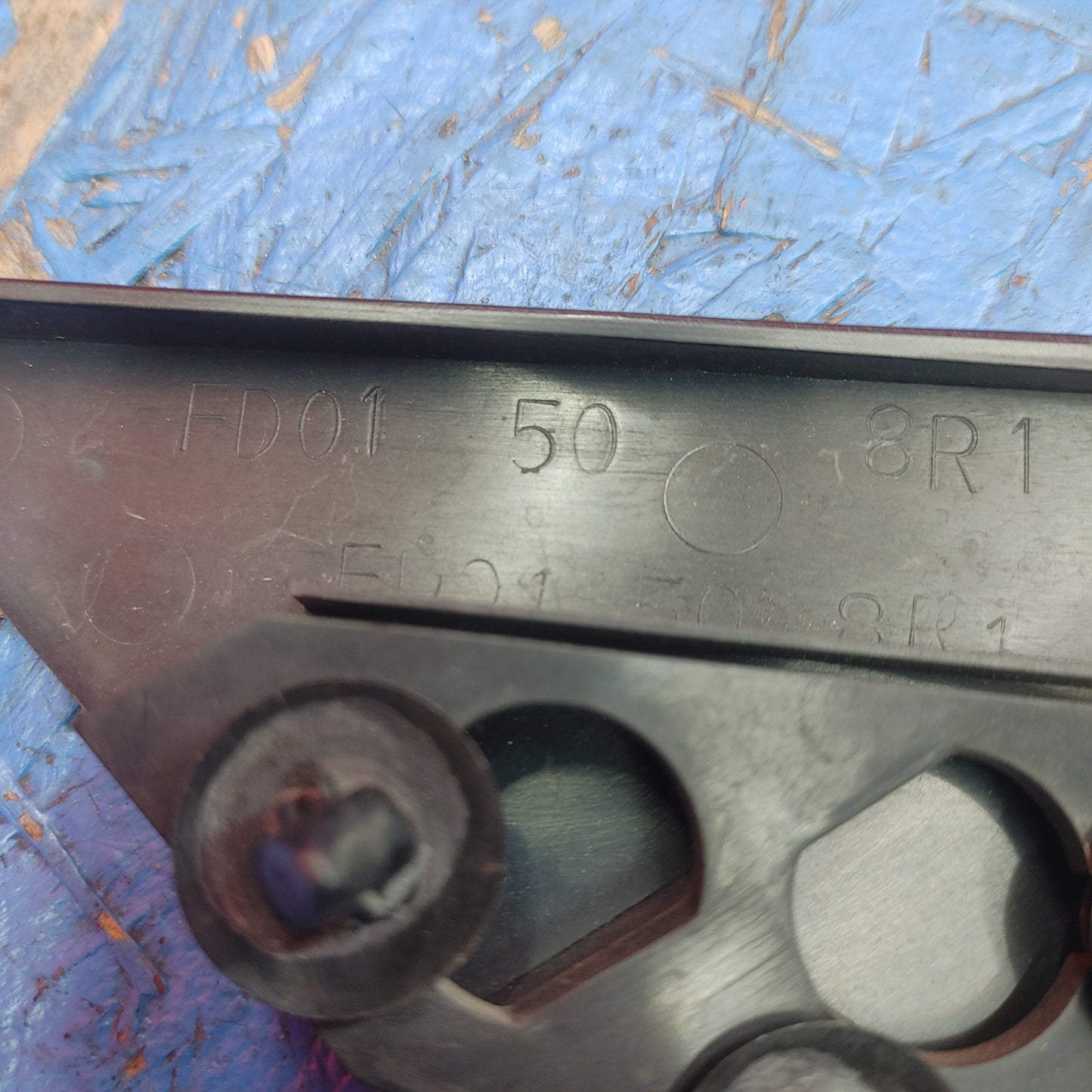 LHD, RHD Right Outer Triangle Trim FD01-50-8R1 RX7 FD FD3S 93 - 02 Mazda S8B29/18