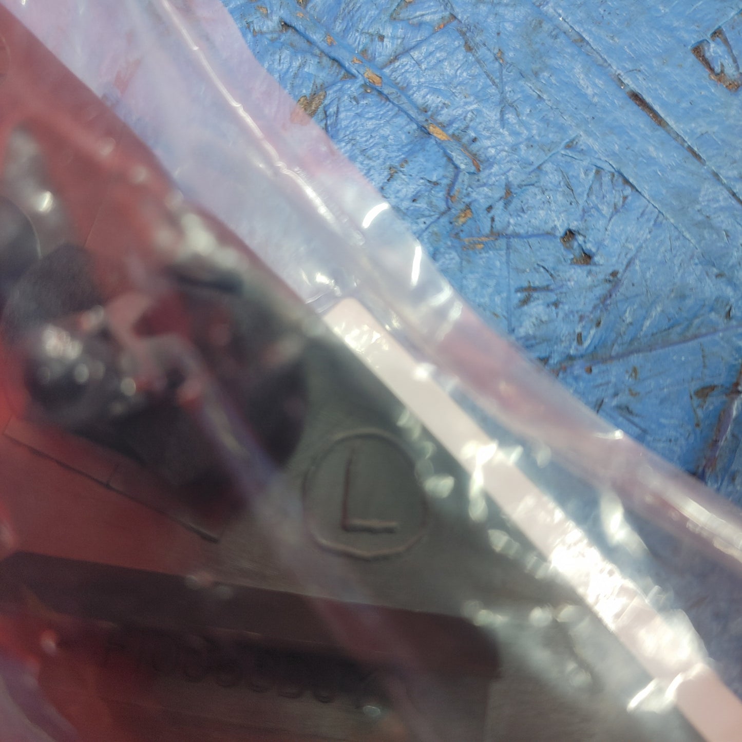 LHD, RHD Left Side Inner Door Triangle Trim Mirror Bolt Cover F100-68-DJYC RX7 FD FD3S 93 - 02 Mazda S8B29/24