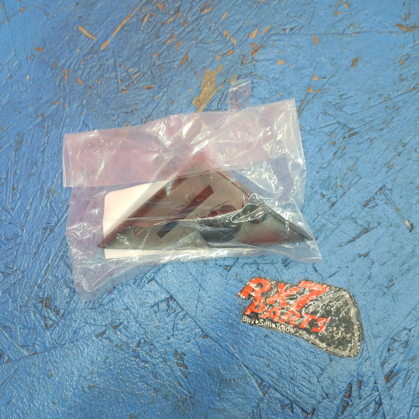 LHD, RHD Left Side Inner Door Triangle Trim Mirror Bolt Cover F100-68-DJYC RX7 FD FD3S 93 - 02 Mazda S8B29/24