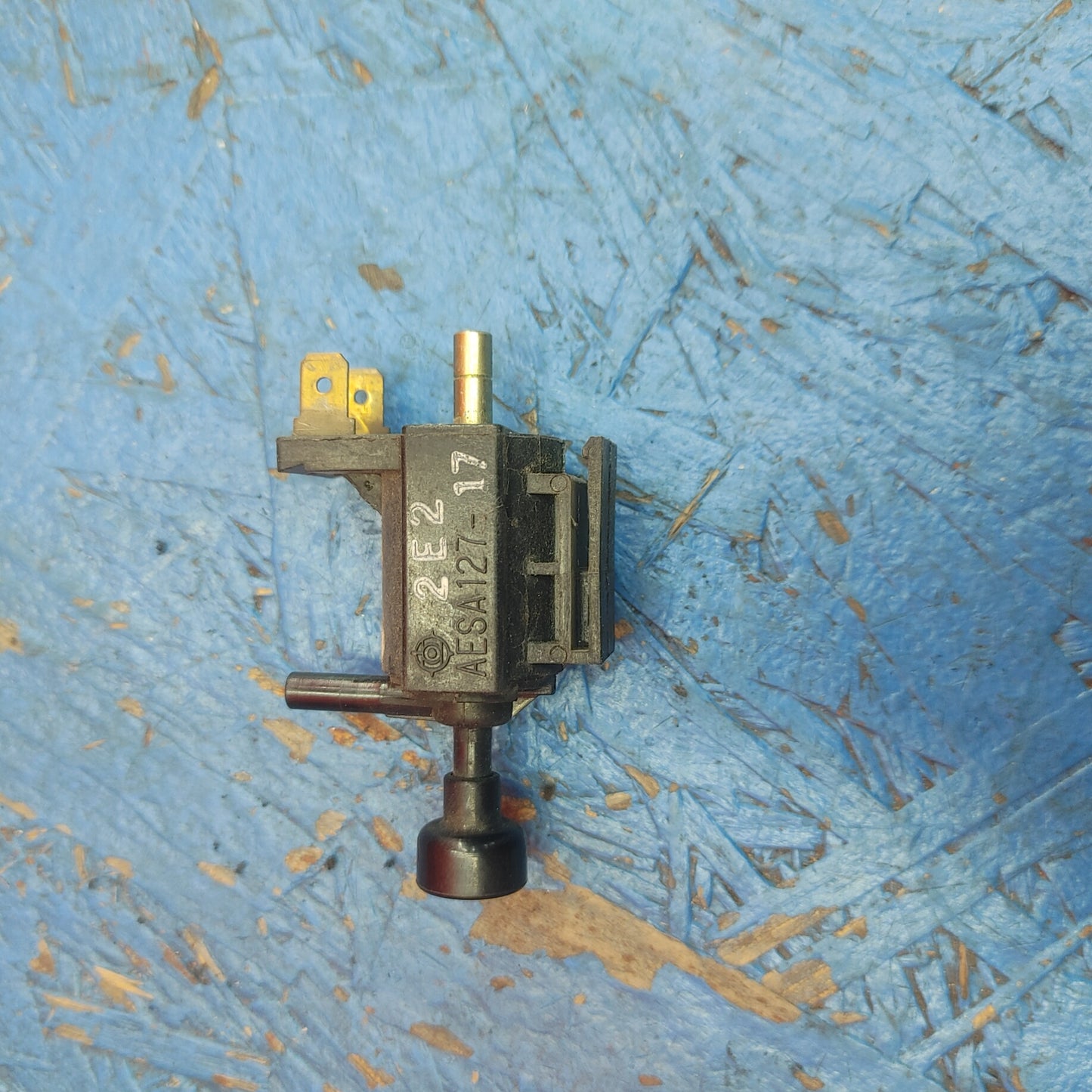 LHD, RHD Turbo Vacuum Solenoid Valve AESA127 RX7 FD FD3S 93 - 02 Mazda S8B29/34