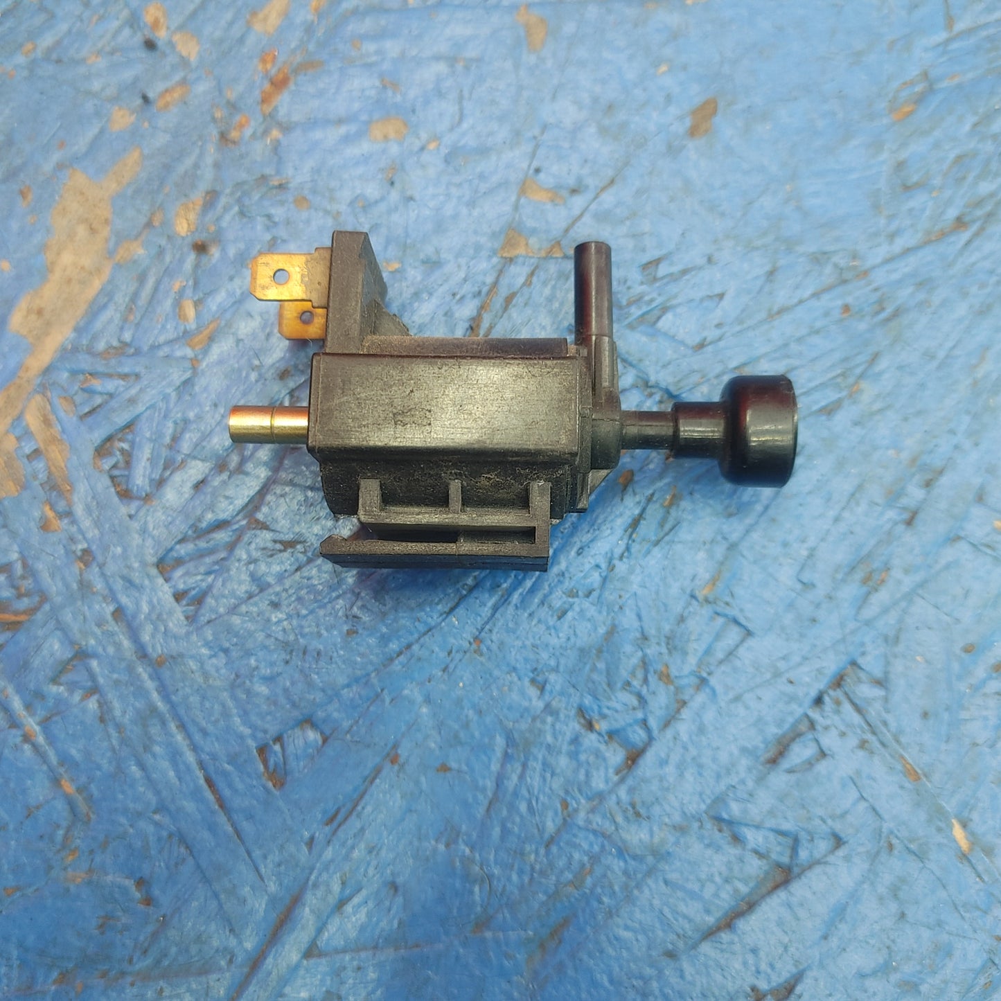 LHD, RHD Turbo Vacuum Solenoid Valve AESA127 RX7 FD FD3S 93 - 02 Mazda S8B29/34