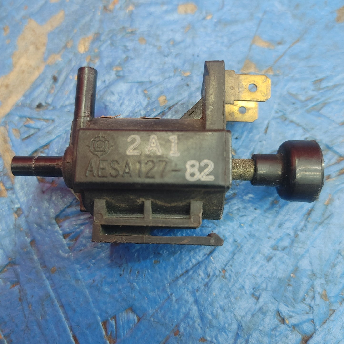 LHD, RHD Turbo Vacuum Solenoid Valve AESA127 82 2A1 RX7 FD FD3S 93 - 02 Mazda S8B29/35