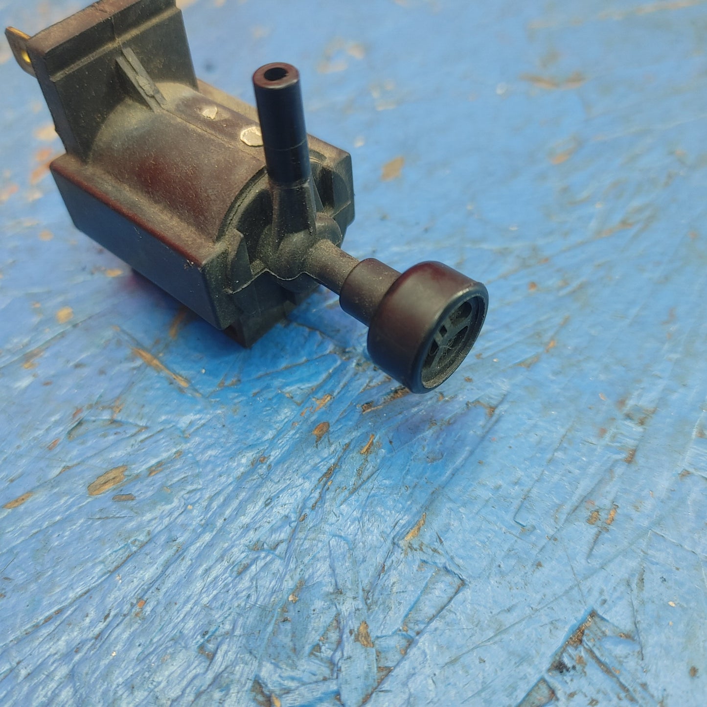 LHD, RHD Turbo Vacuum Solenoid Valve AESA127 17 2A1 RX7 FD FD3S 93 - 02 Mazda S8B29/37