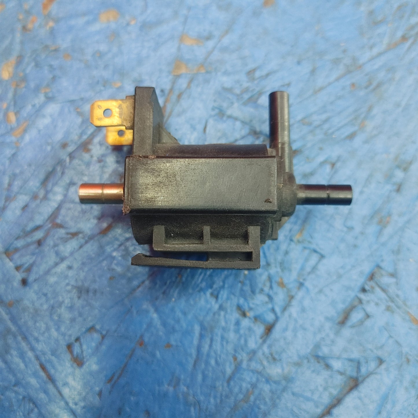 LHD, RHD Turbo Vacuum Solenoid Valve AESA127 3 2A1 RX7 FD FD3S 93 - 02 Mazda S8B29/38