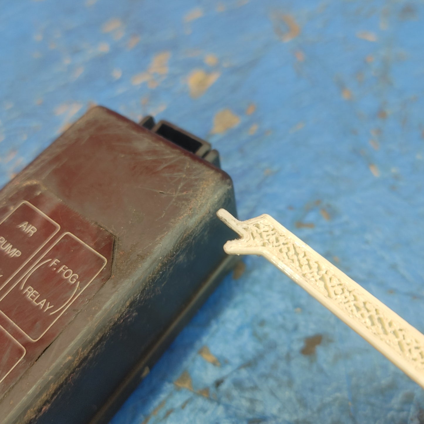LHD, RHD Relay Box Fuse Cover Front Middle Engine Bay (LID ONLY) RX7 FD FD3S 93 - 02 Mazda S8B29/5