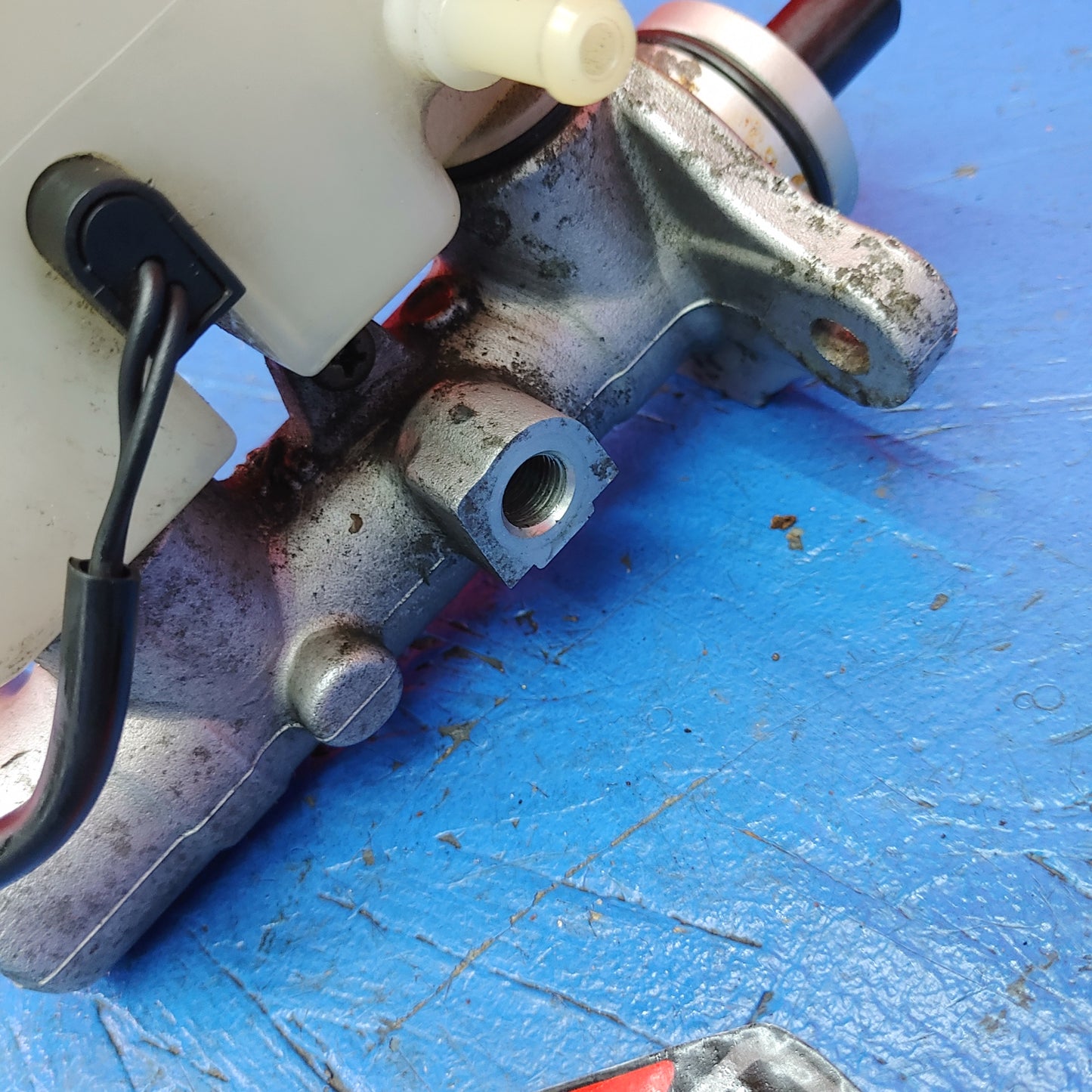 RHD Brake Master Cylinder RX7 FD FD3S 93 - 02 Mazda S8B32/10