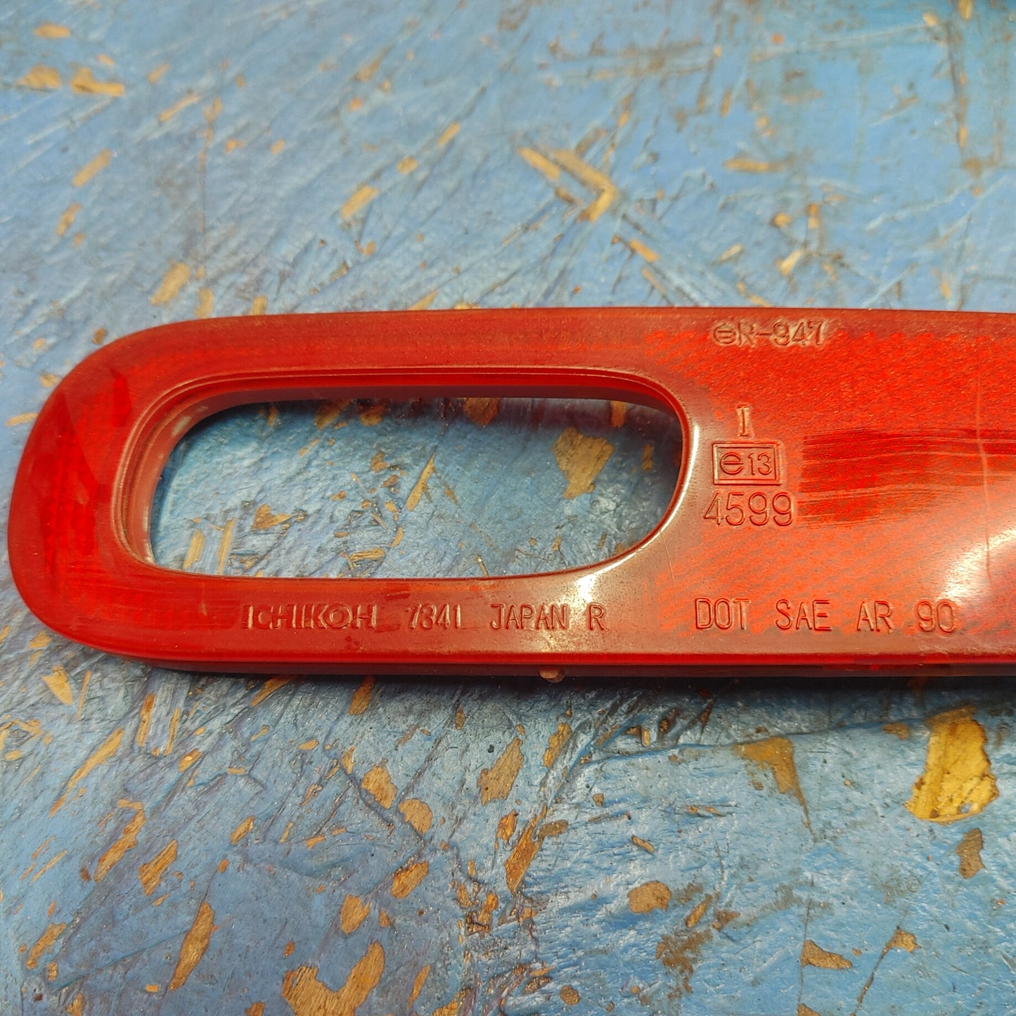 LHD, RHD Rear Right Rh Bumper Mounted Marker/Reverse Light (With Defects)) RX7 FD FD3S 93 - 02 Mazda S8B34/3