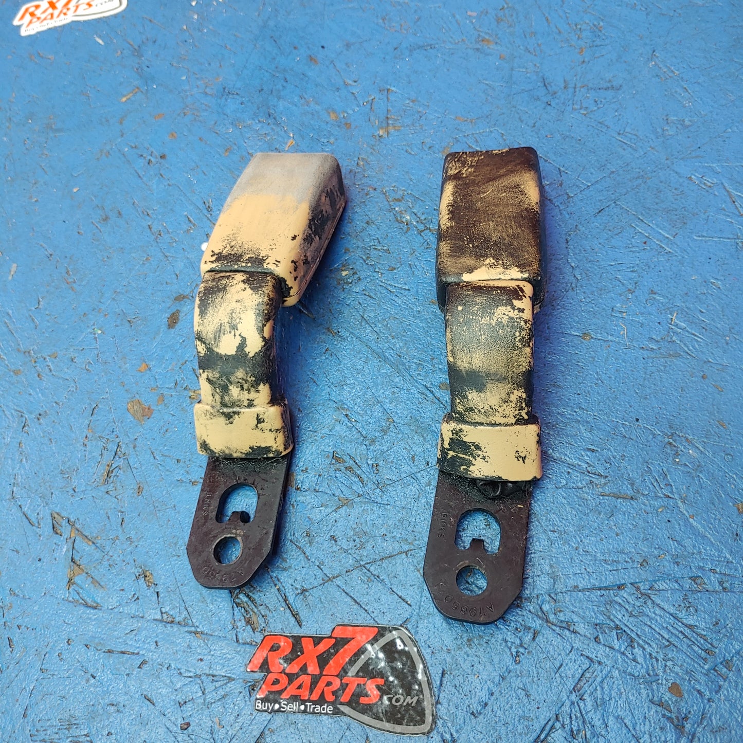LHD Set Of Seat Belt Buckles RX7 FD FD3S 93 - 02 Mazda S9B32/2