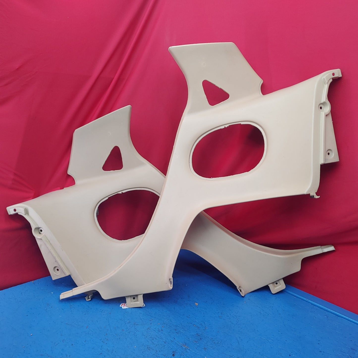 LHD, RHD Tan Pair Of Rear Quarter Plastics Rear Seat Bins FD01 68 560 RX7 FD FD3S 93 - 02 Mazda S4B0211