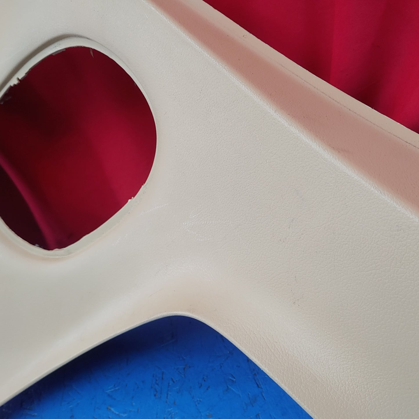 LHD, RHD Tan Pair Of Rear Quarter Plastics Rear Seat Bins FD01 68 560 RX7 FD FD3S 93 - 02 Mazda S4B0211